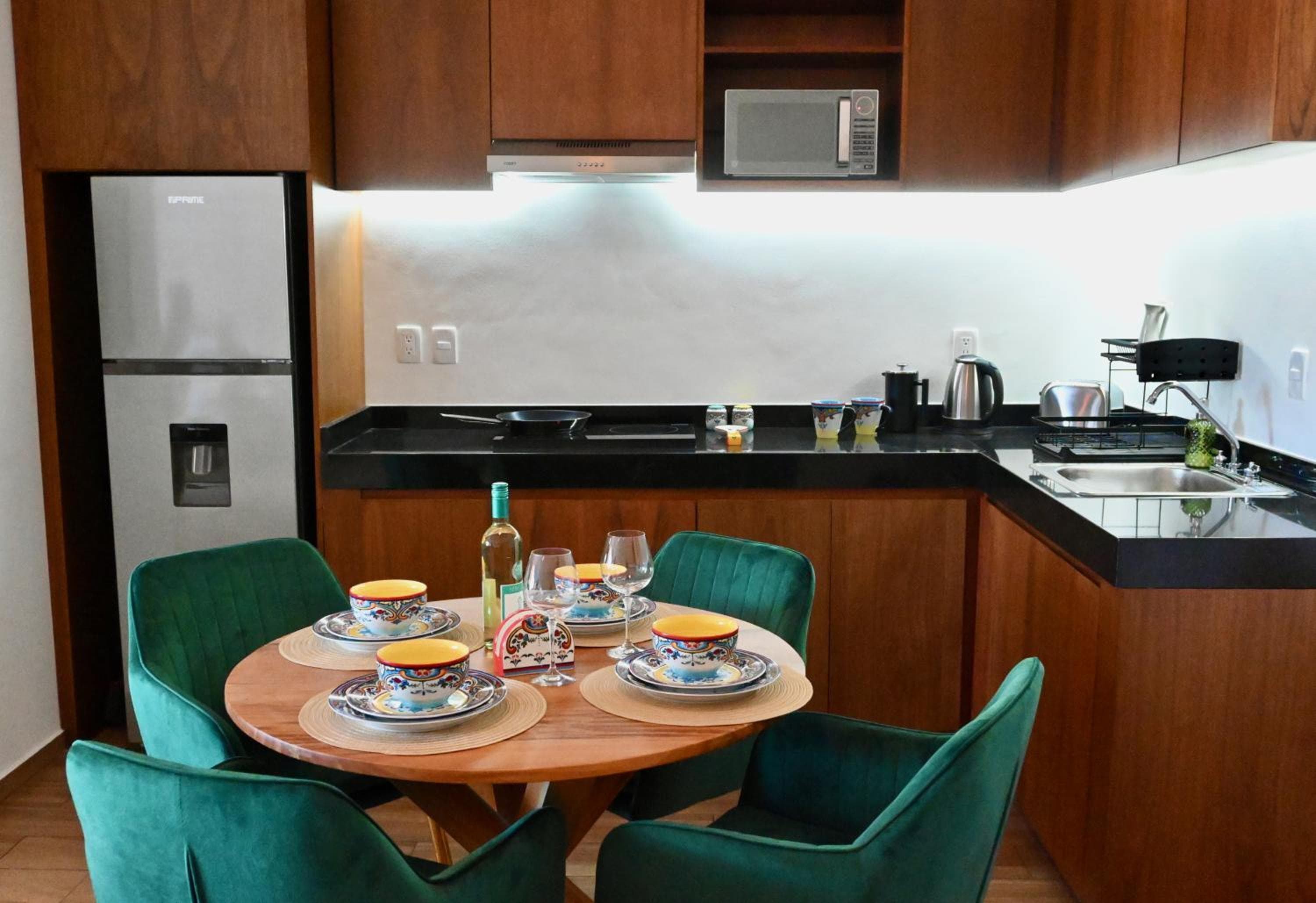 Sonnenuntergang Kin Beach Apartments — 20