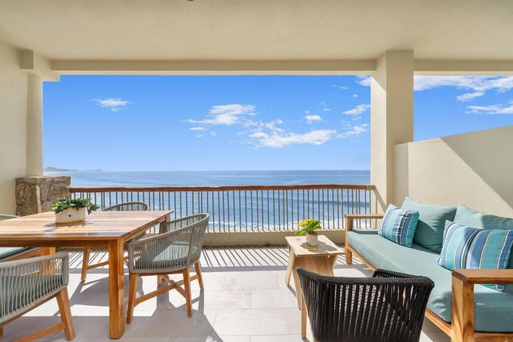 Unique BEACH FRONT condo with concierge — 16