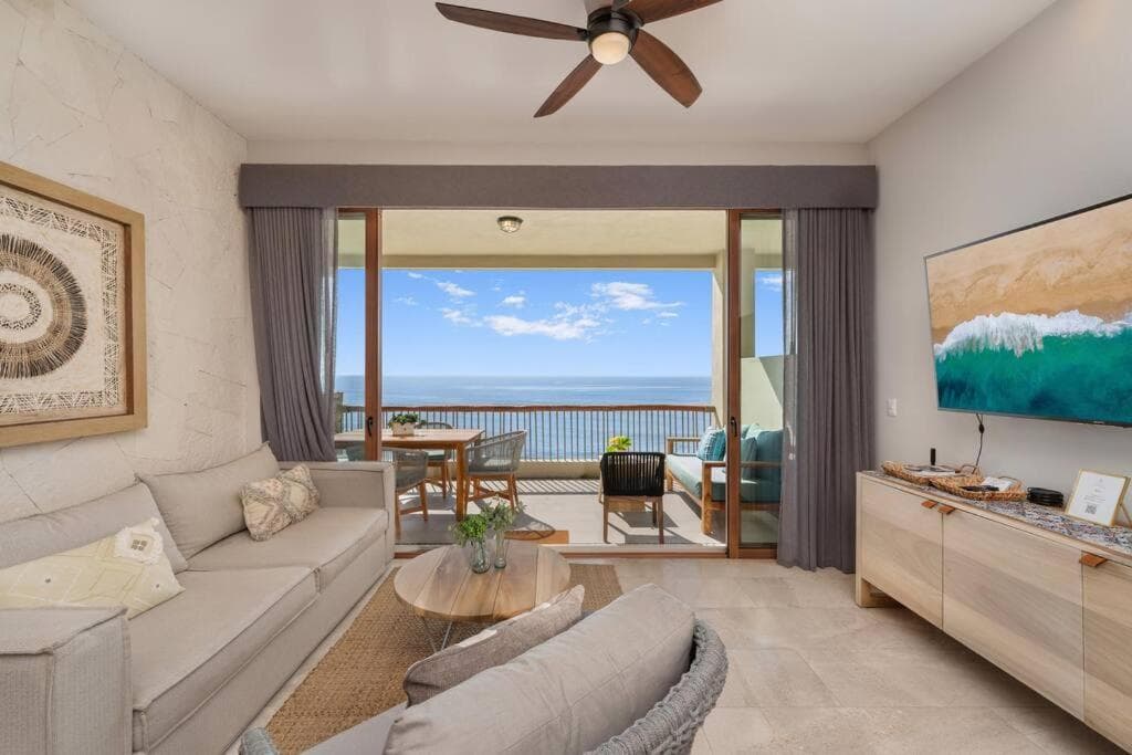 Unique BEACH FRONT condo with concierge — 23