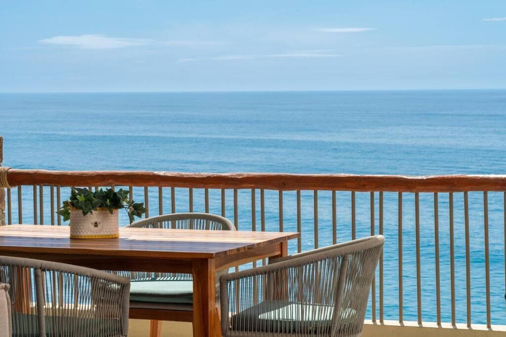 Unique BEACH FRONT condo with concierge — 6