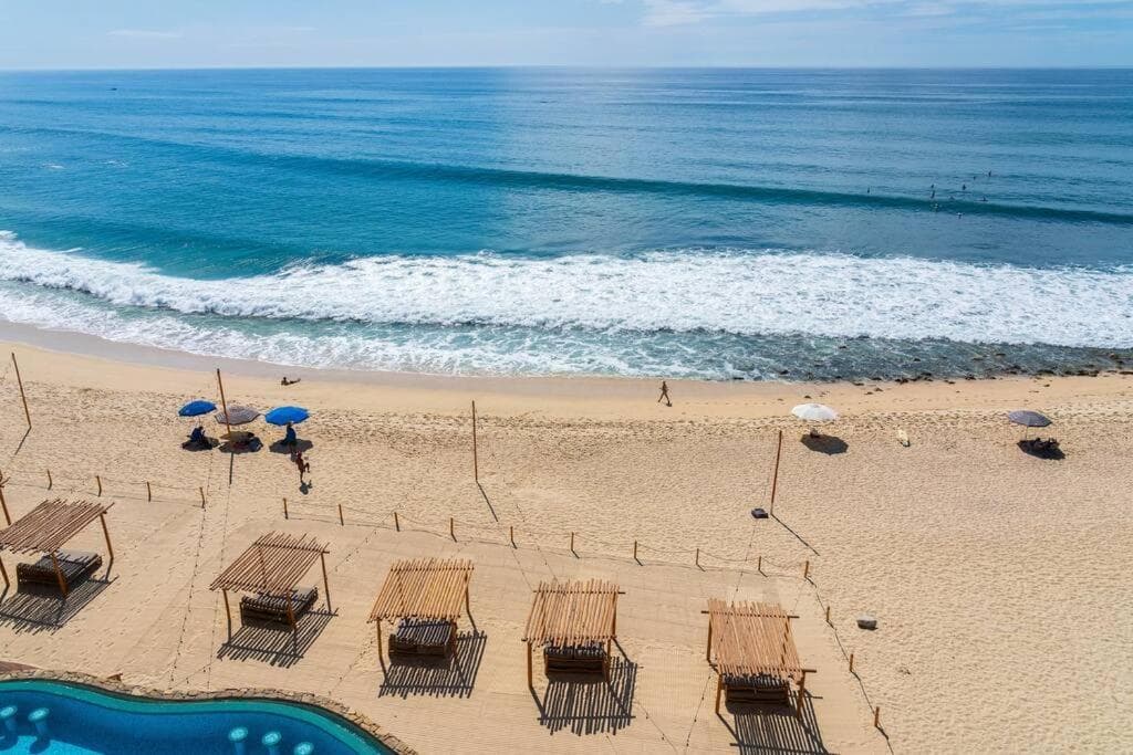 Unique BEACH FRONT condo with concierge — 9