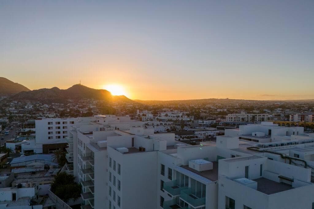 New 3BR in the Heart of San Lucas — 12