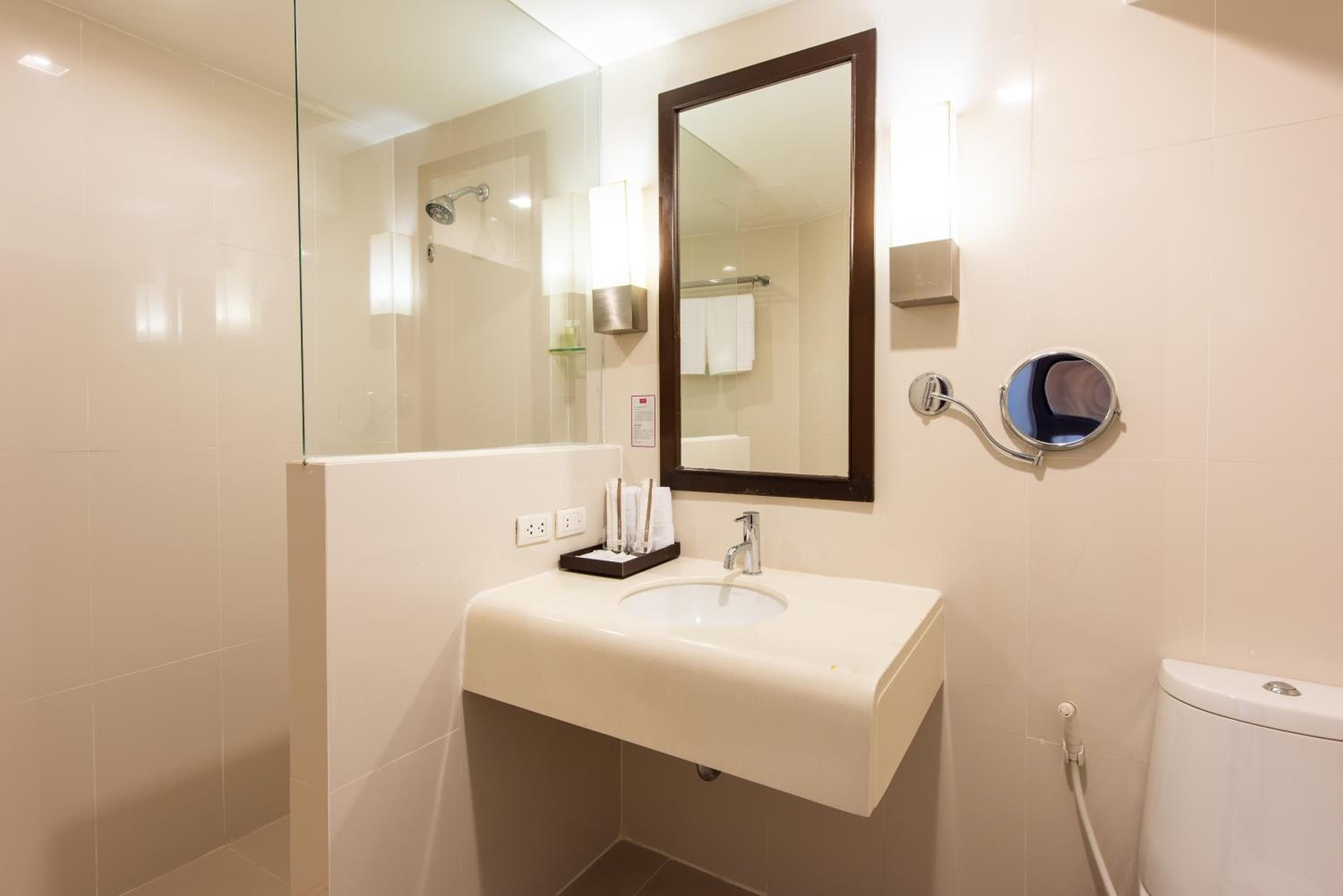 Ambassador Hotel Bangkok — 25