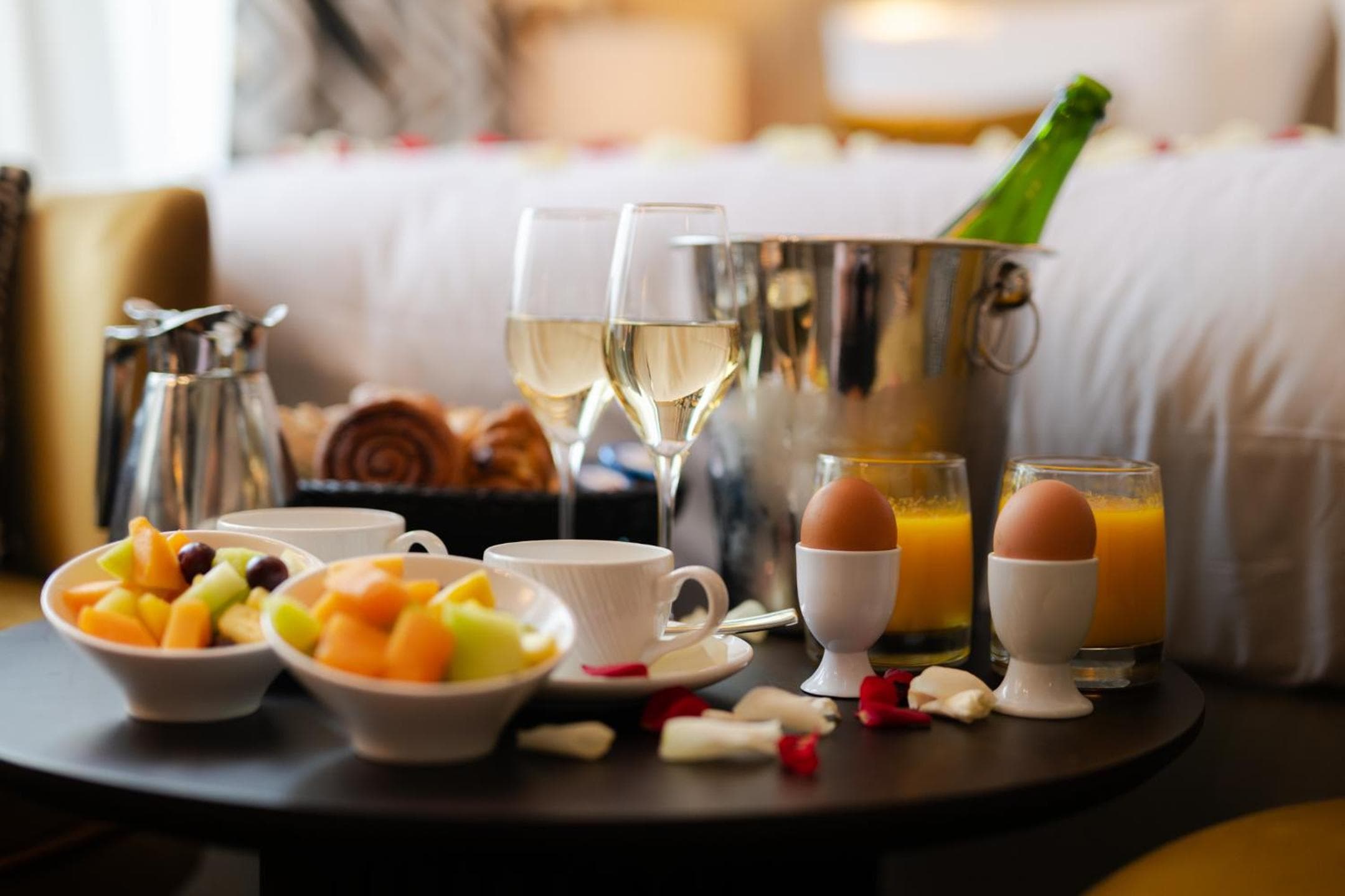 Ambassade Hotel — 11