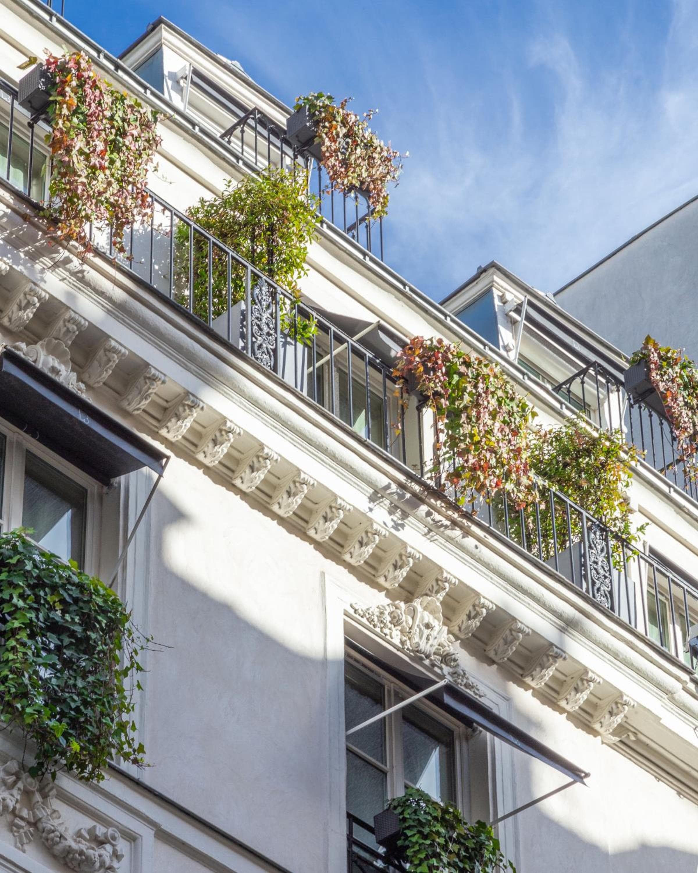 Le Burgundy Paris — 1