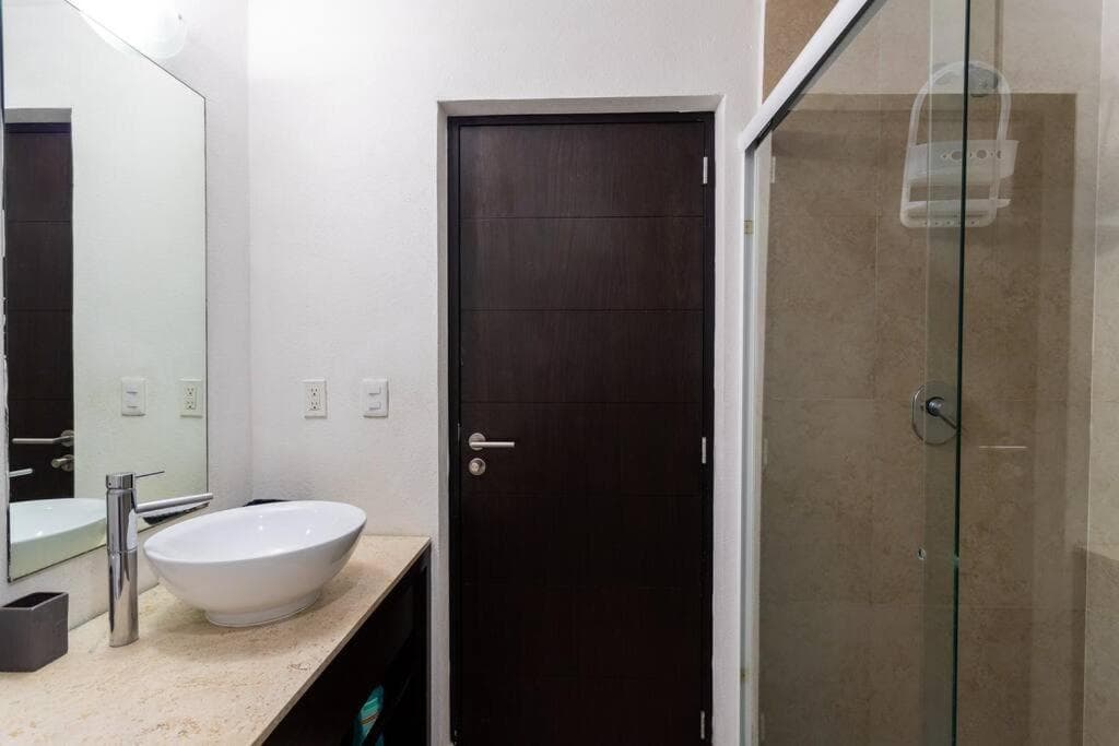 MARINA Beachfront 2 BDR by CASA PARAISO — 5