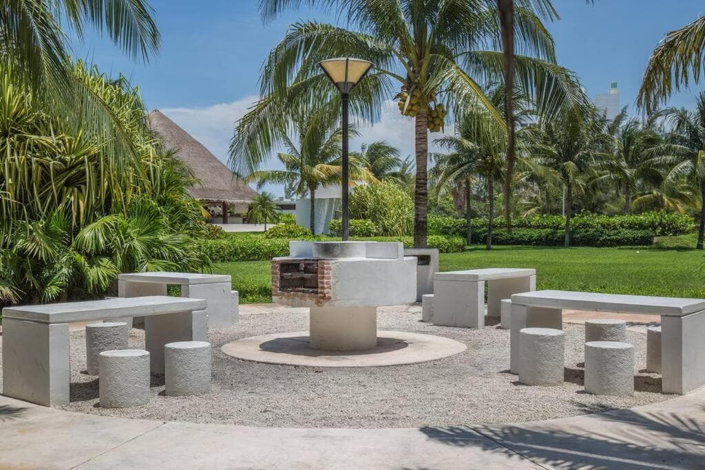 MARINA Beachfront 2 BDR by CASA PARAISO — 3