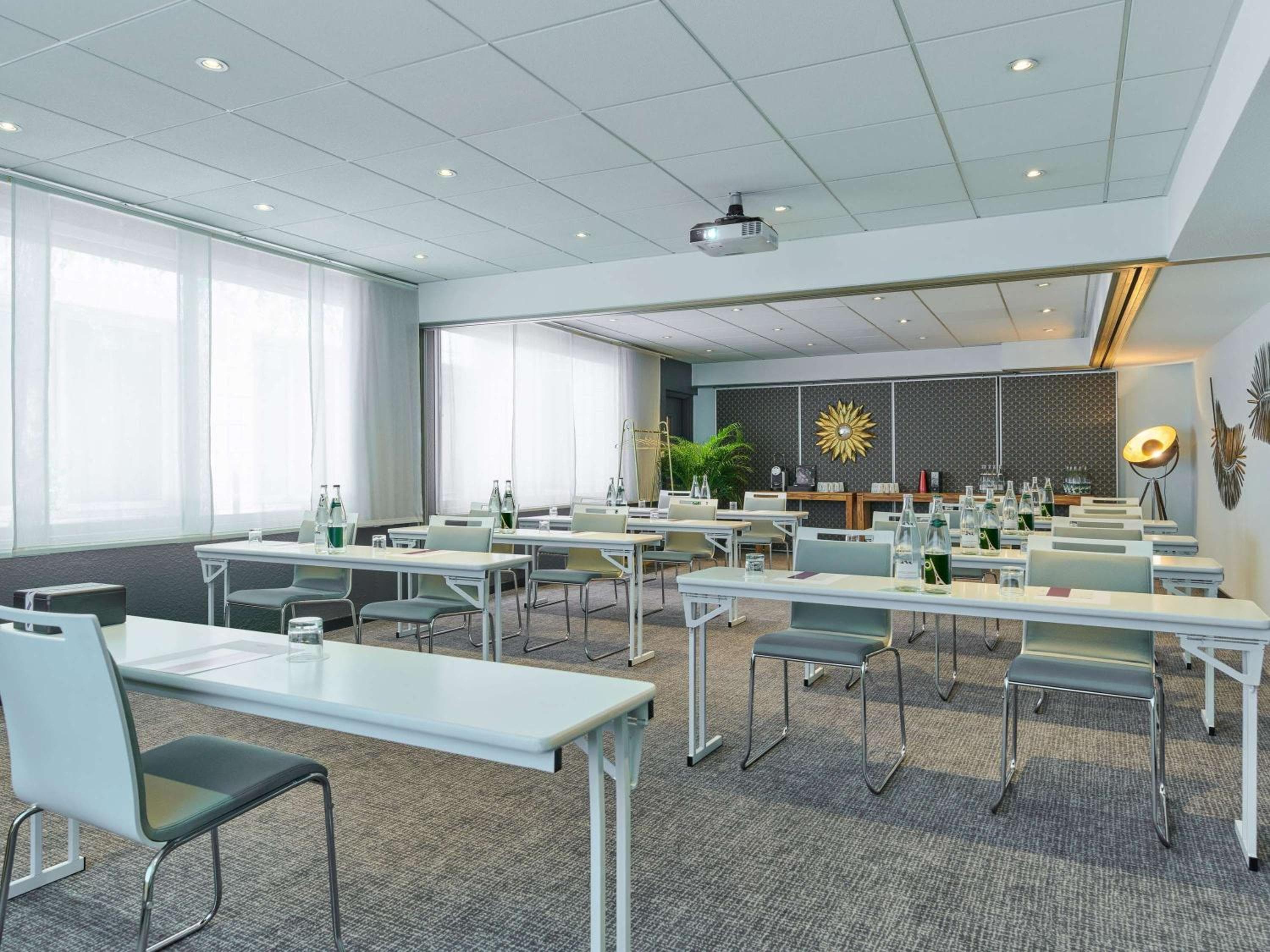 Mercure Paris 15 Porte de Versailles — 18