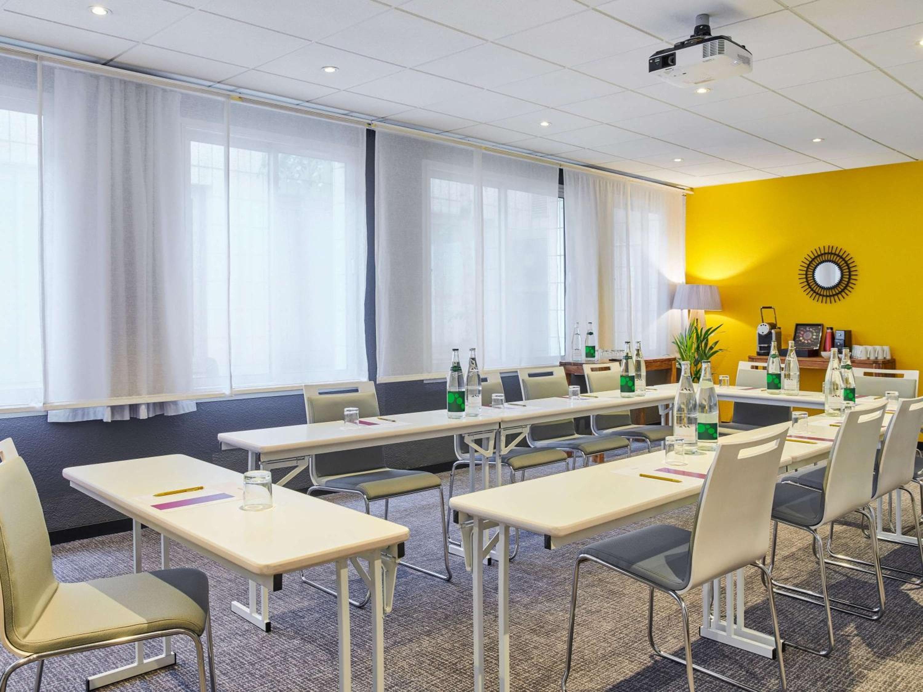Mercure Paris 15 Porte de Versailles — 16