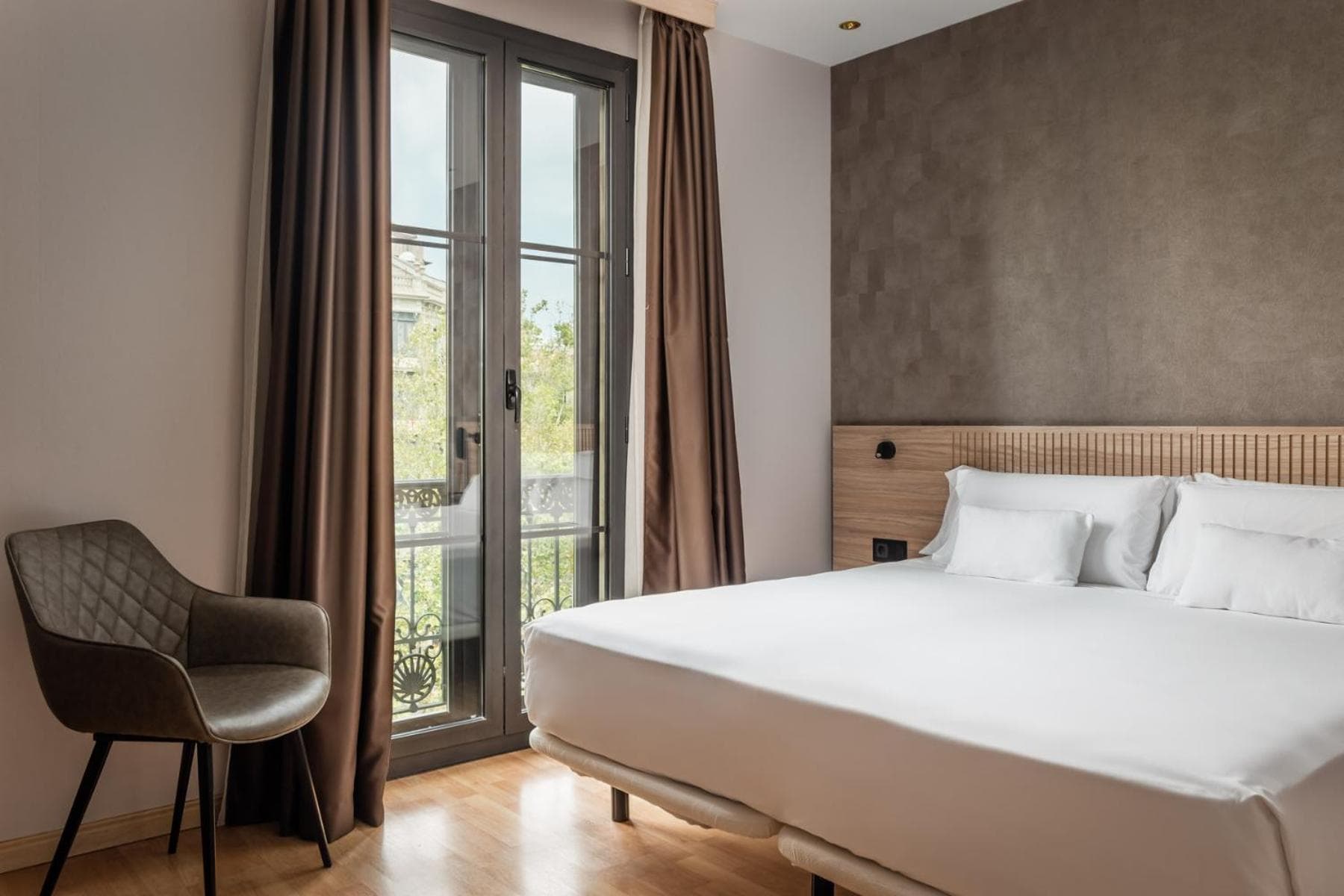 Petit Palace Eixample — 2