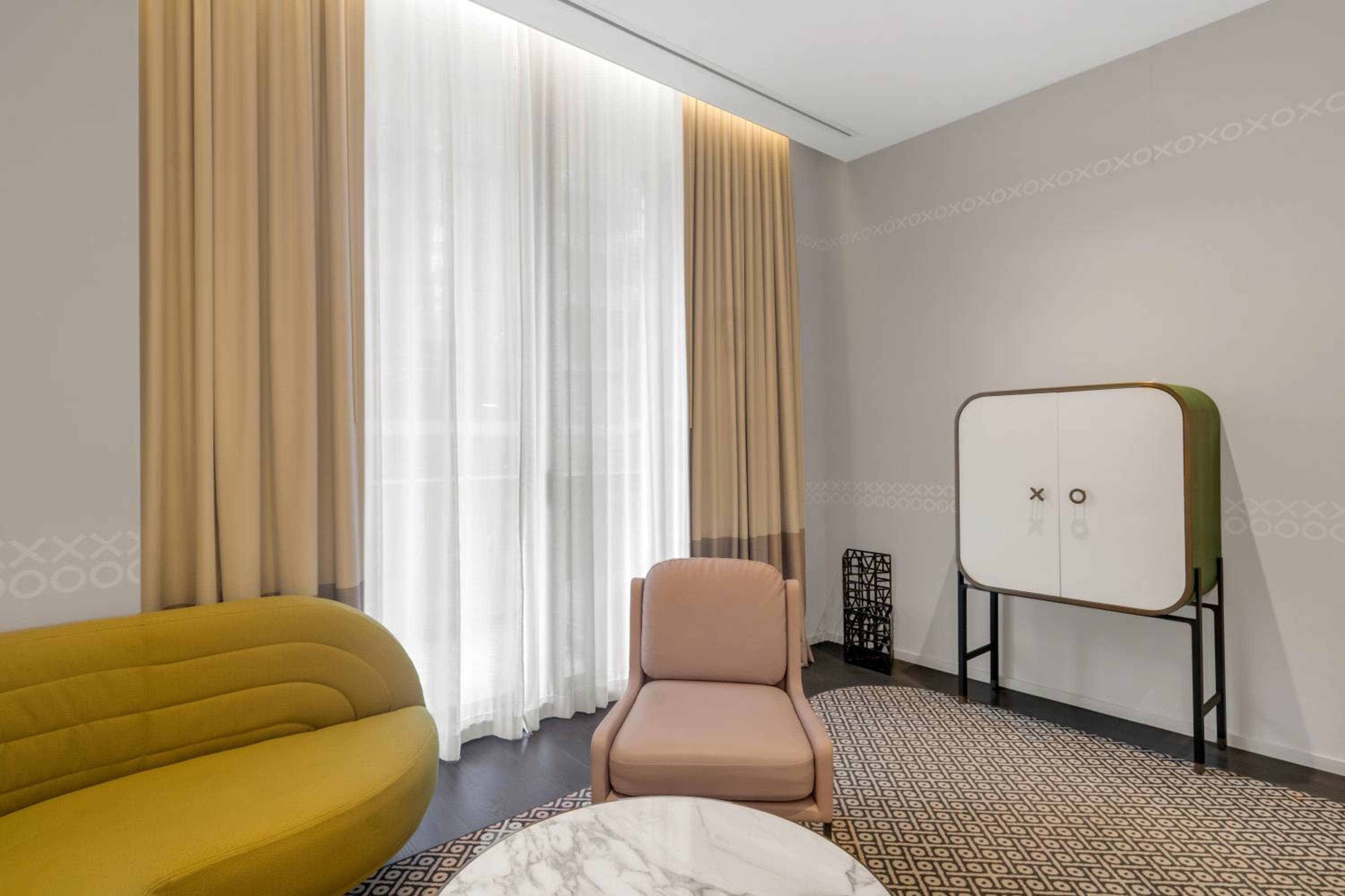 SLS LUX Brickell — 26