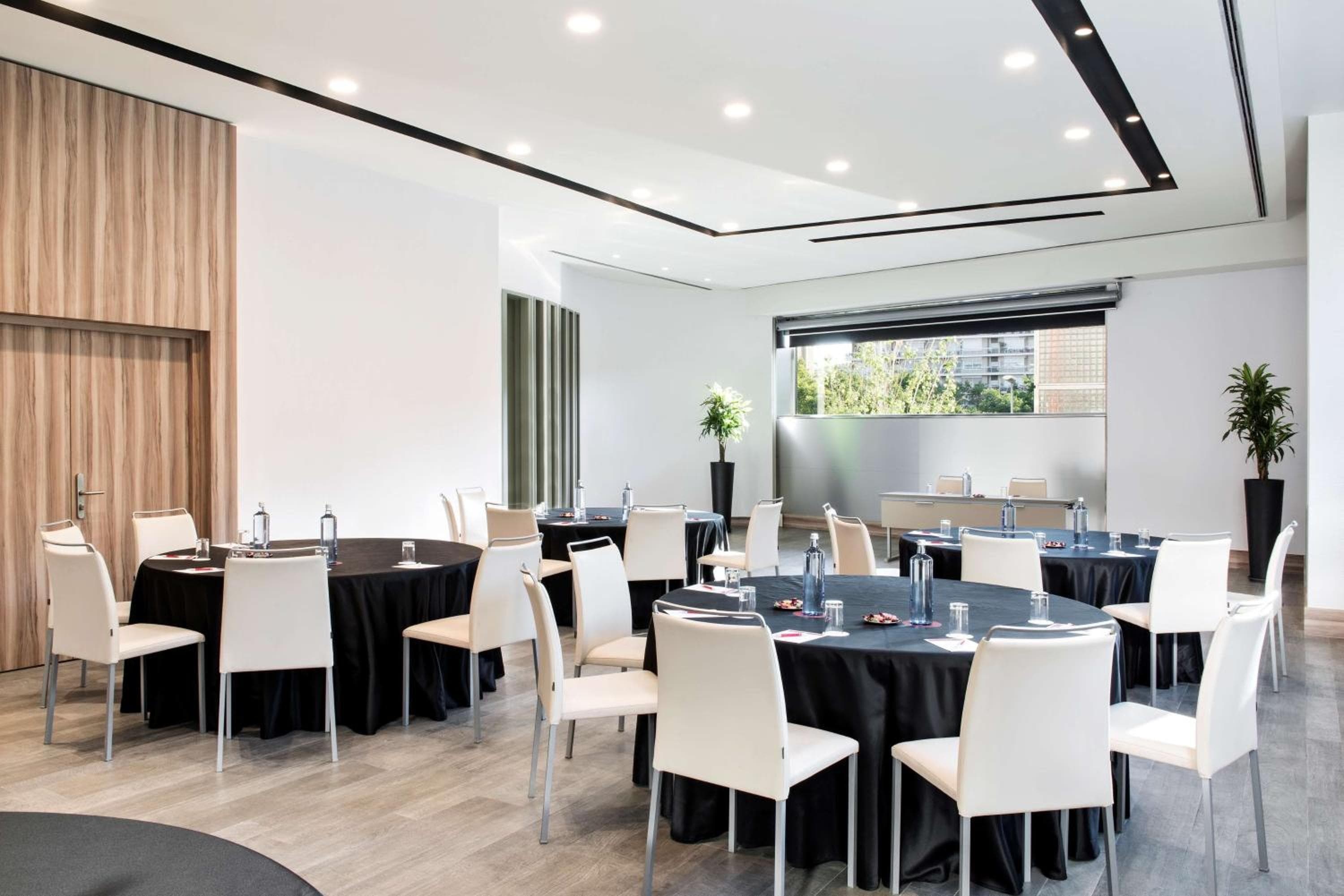 NH Collection Barcelona Constanza — 2