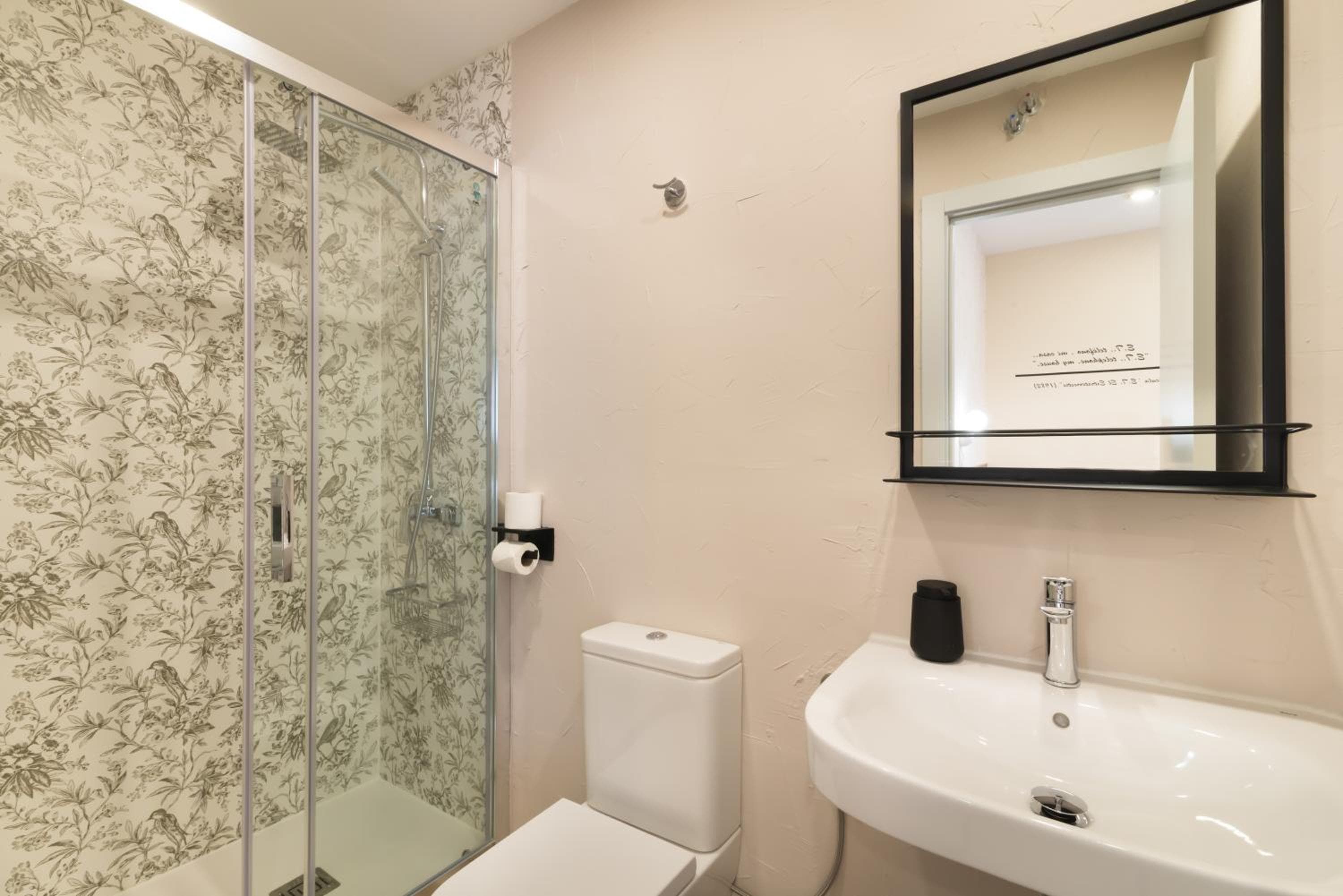 Hostal Art Madrid — 11