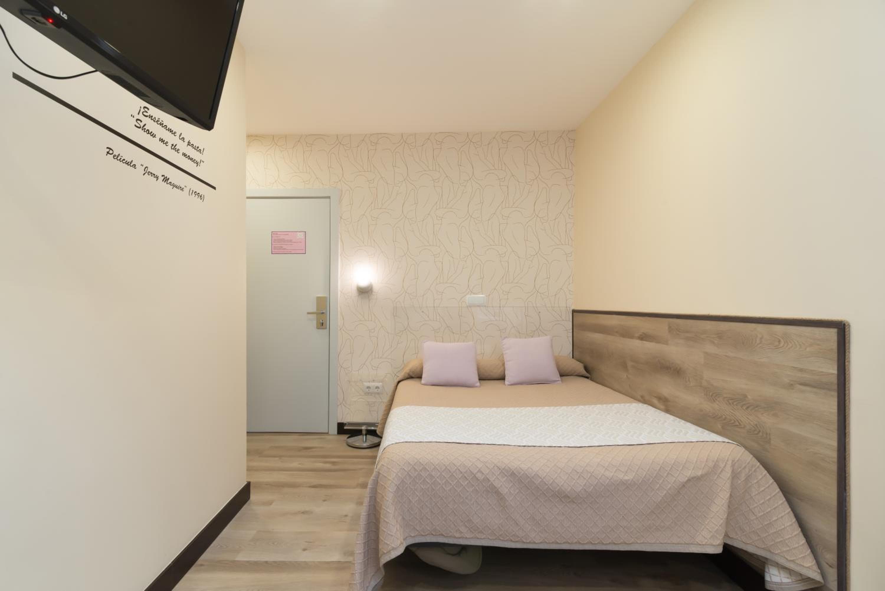 Hostal Art Madrid — 28