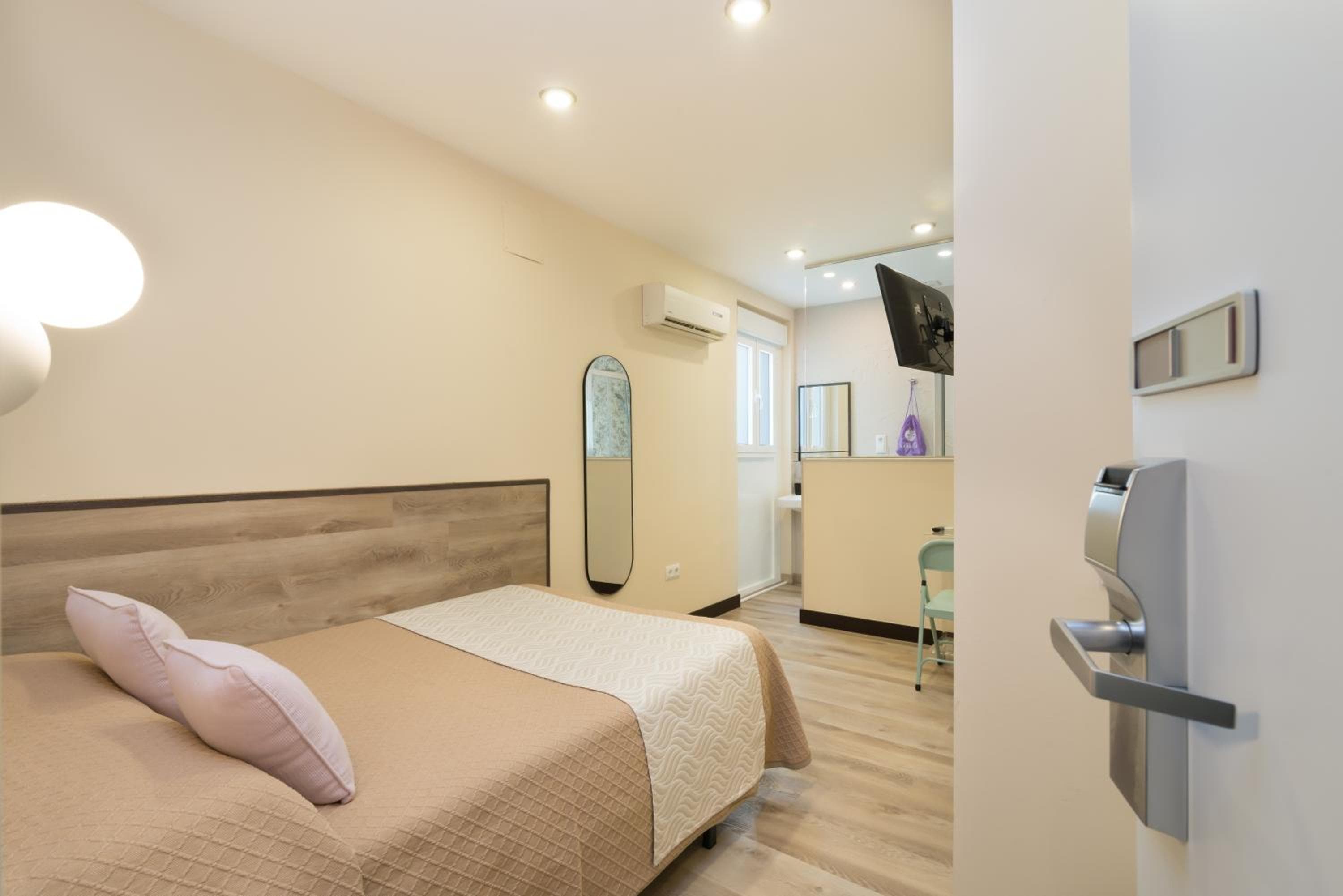 Hostal ArtMadrid — 18