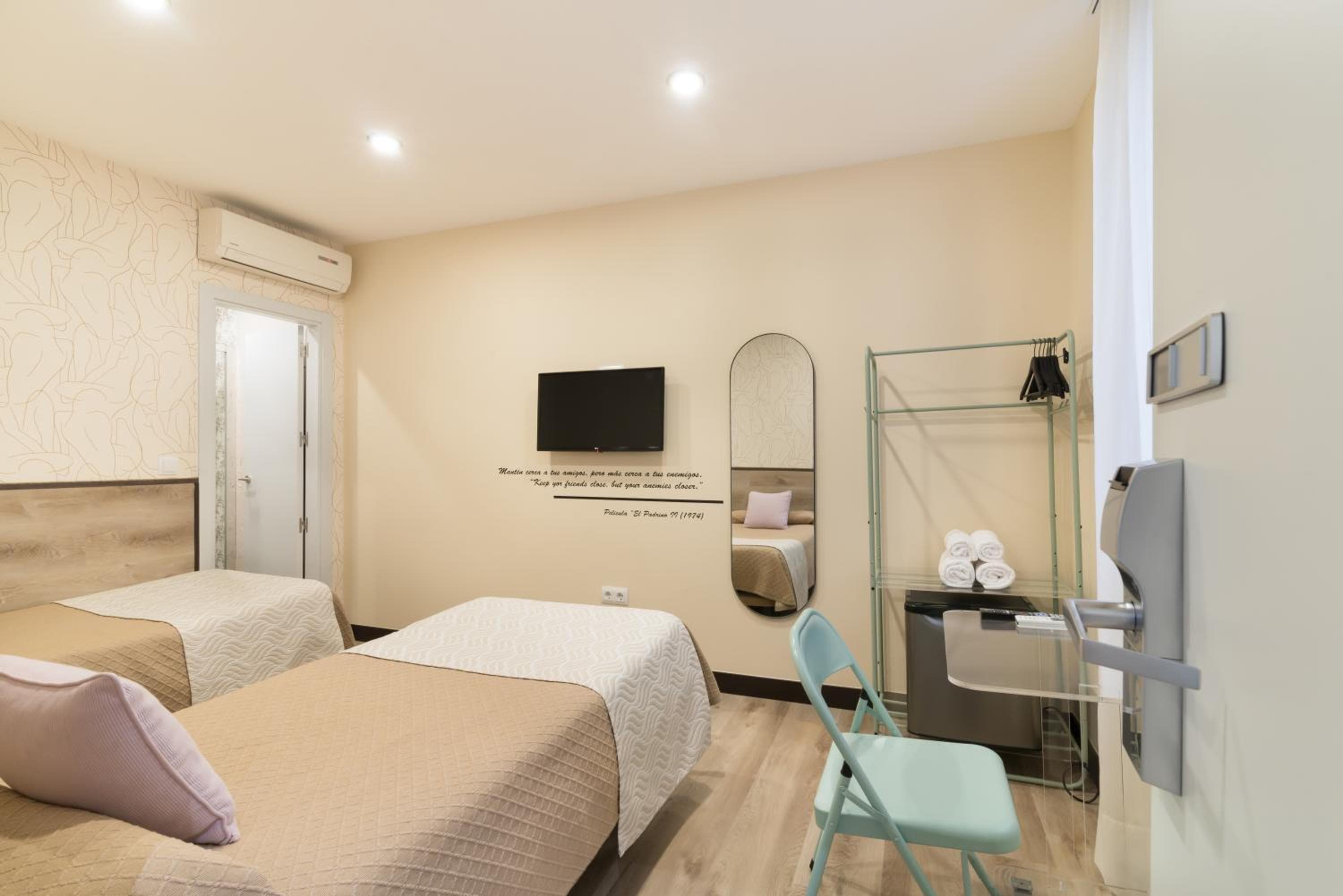 Hostal Art Madrid — 30