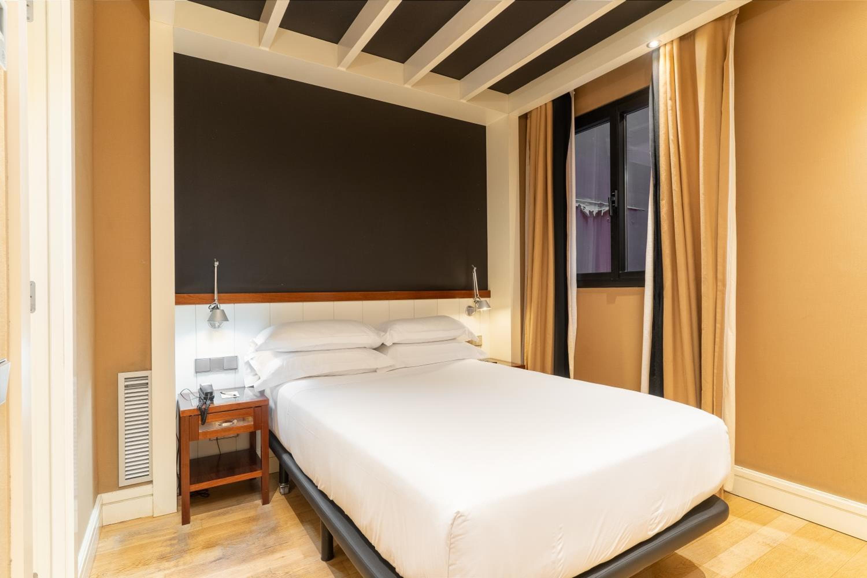 U232 Hotel — 17