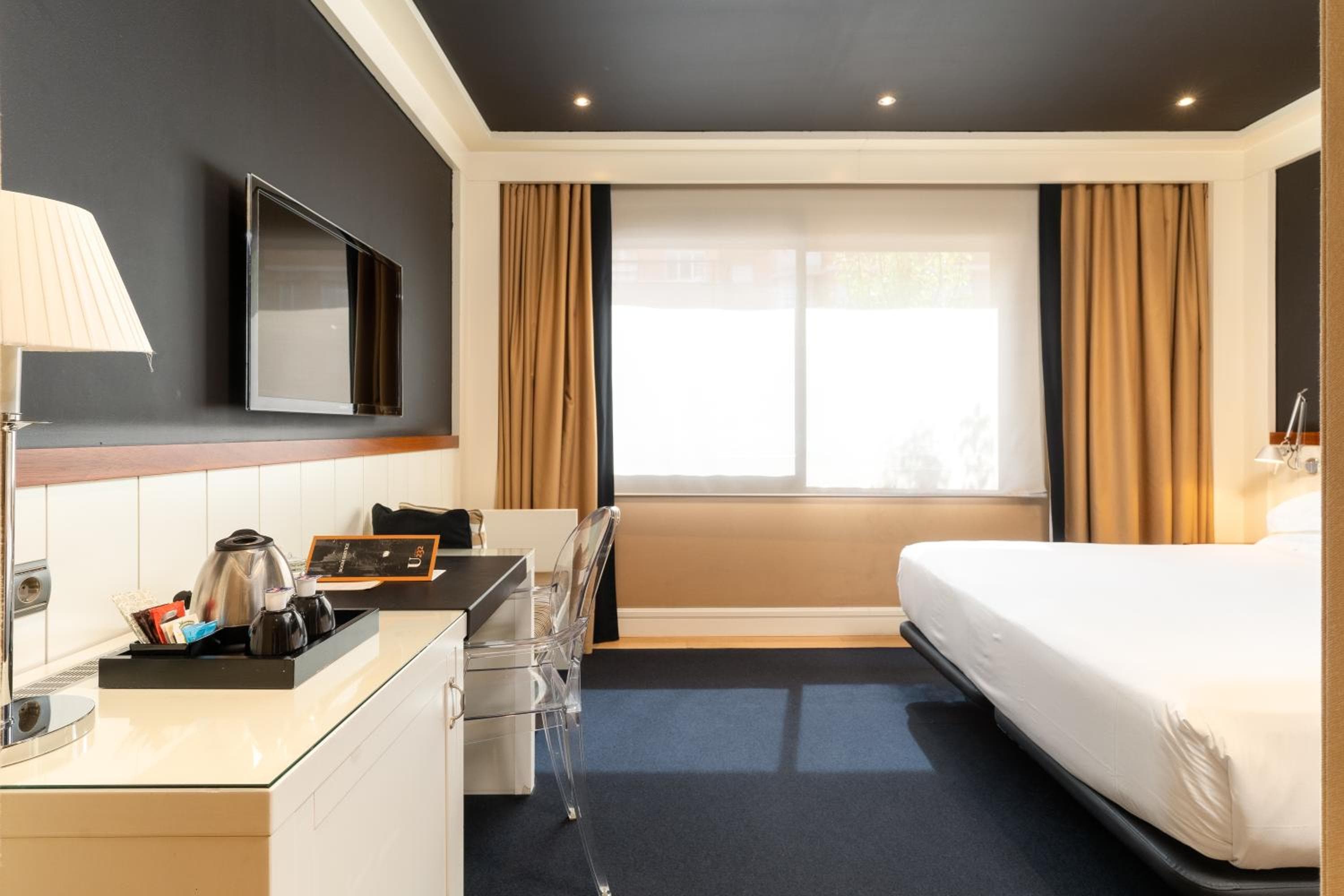 U232 Hotel — 10