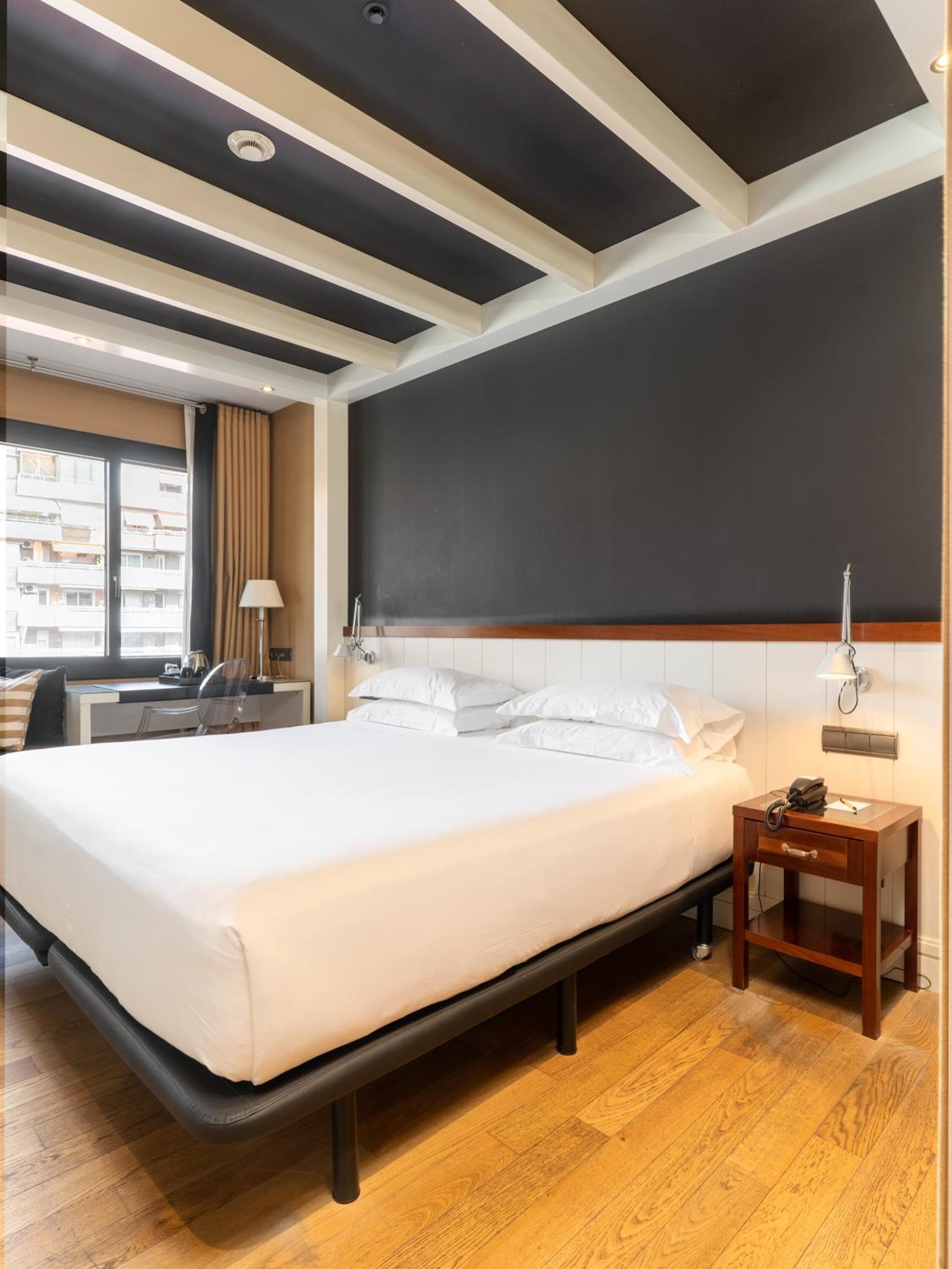 U232 Hotel — 3