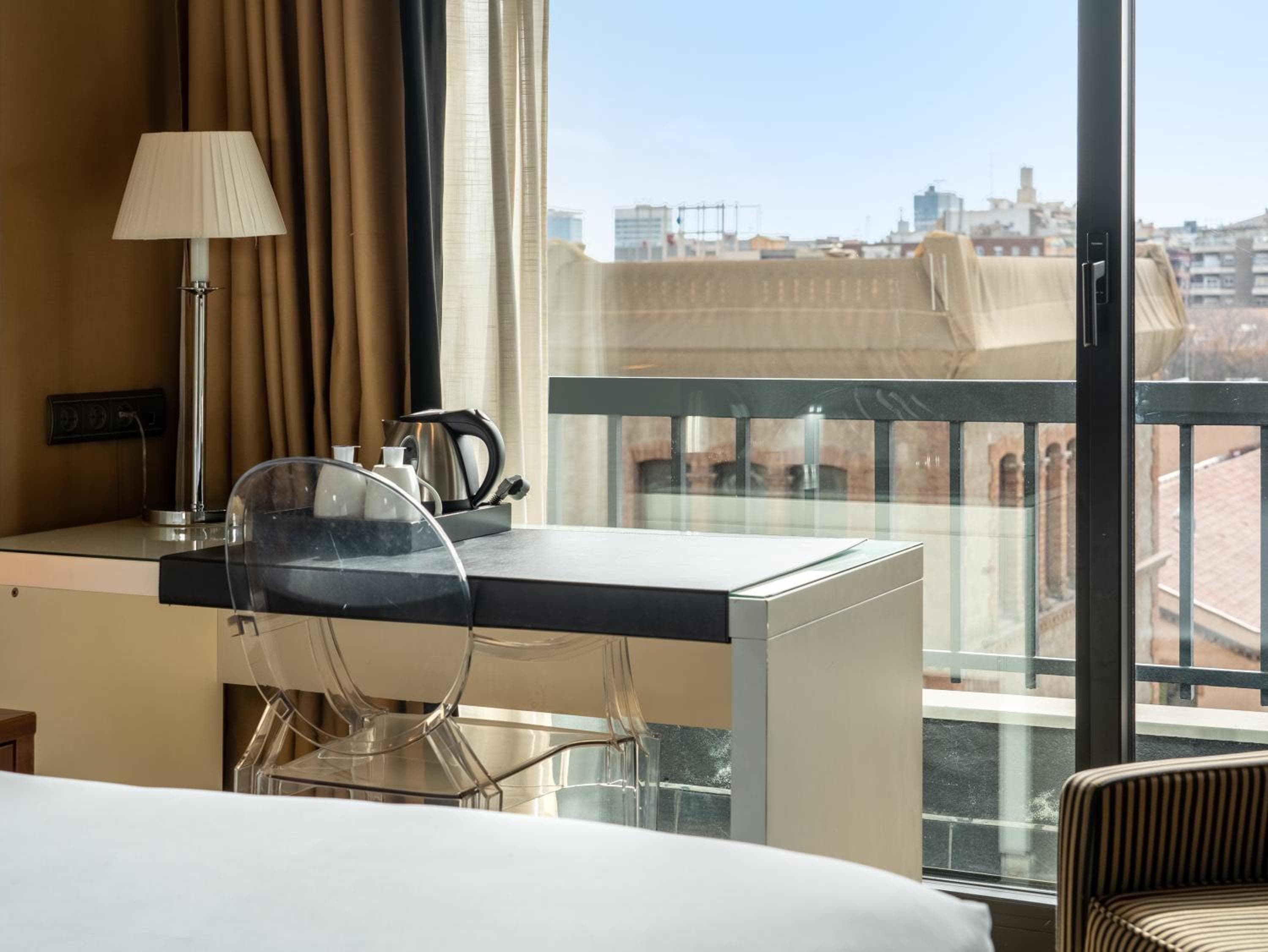 U232 Hotel — 14