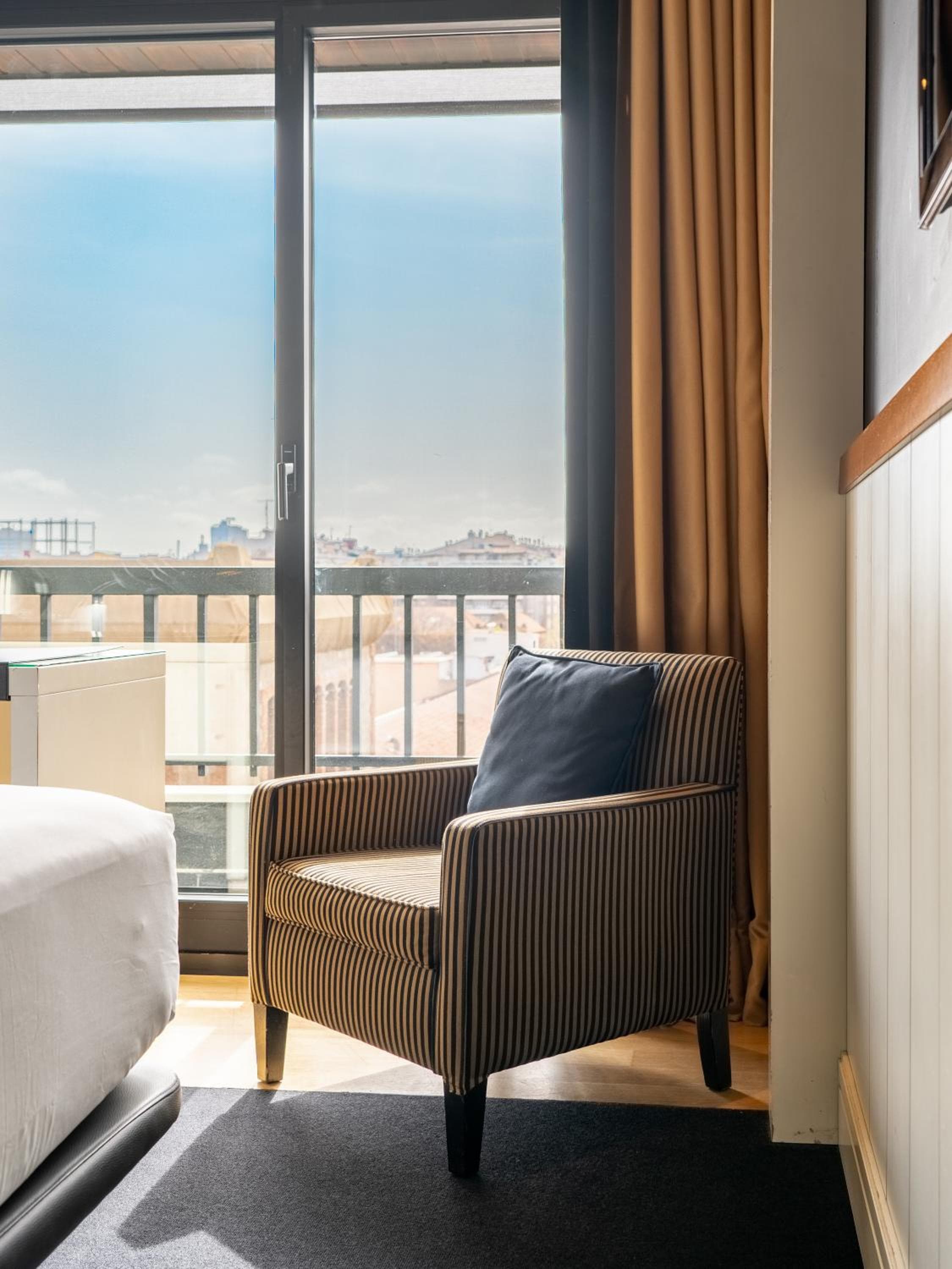 U232 Hotel — 9