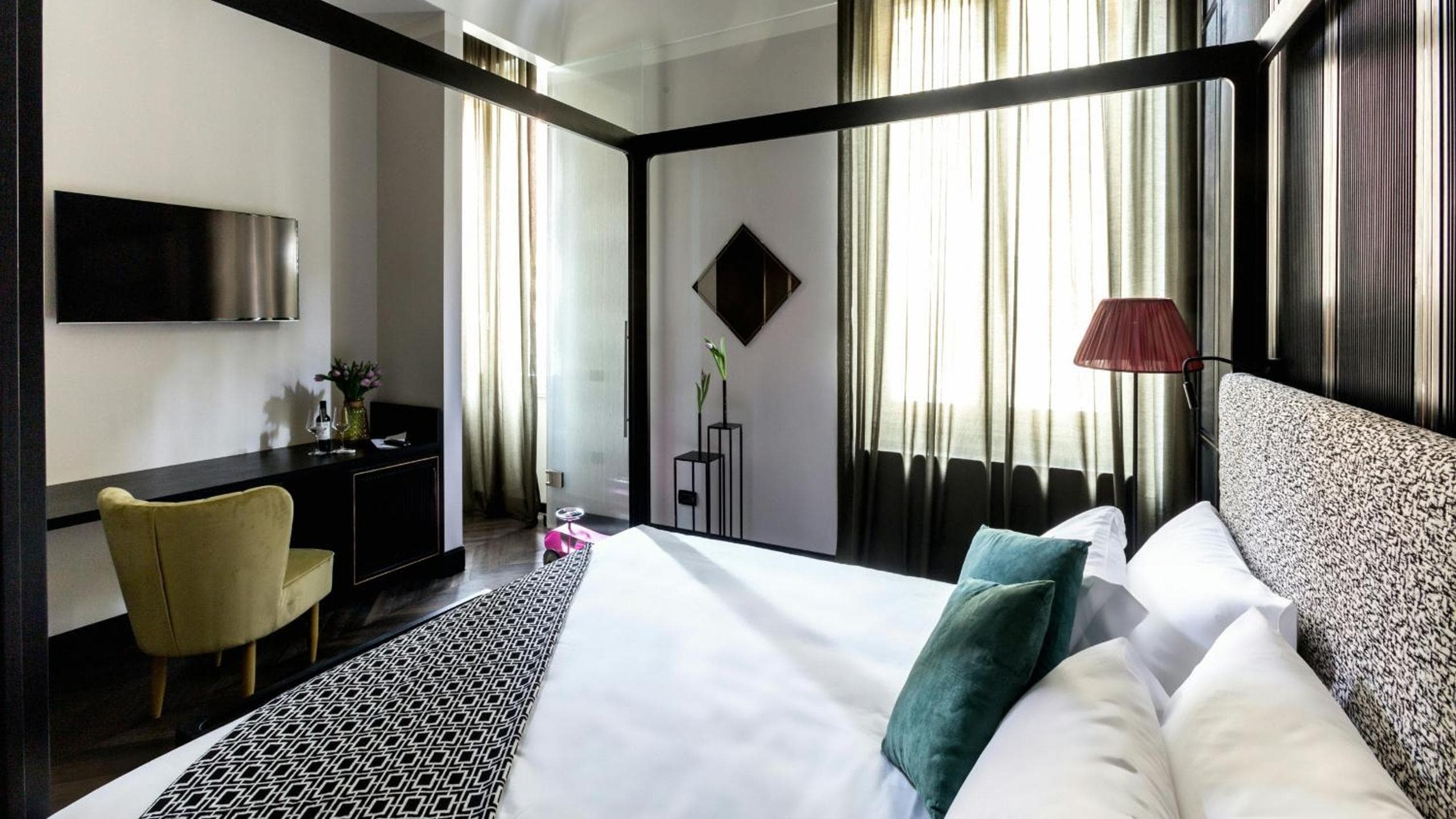 Das H'All Tailor Suite Rom — 21