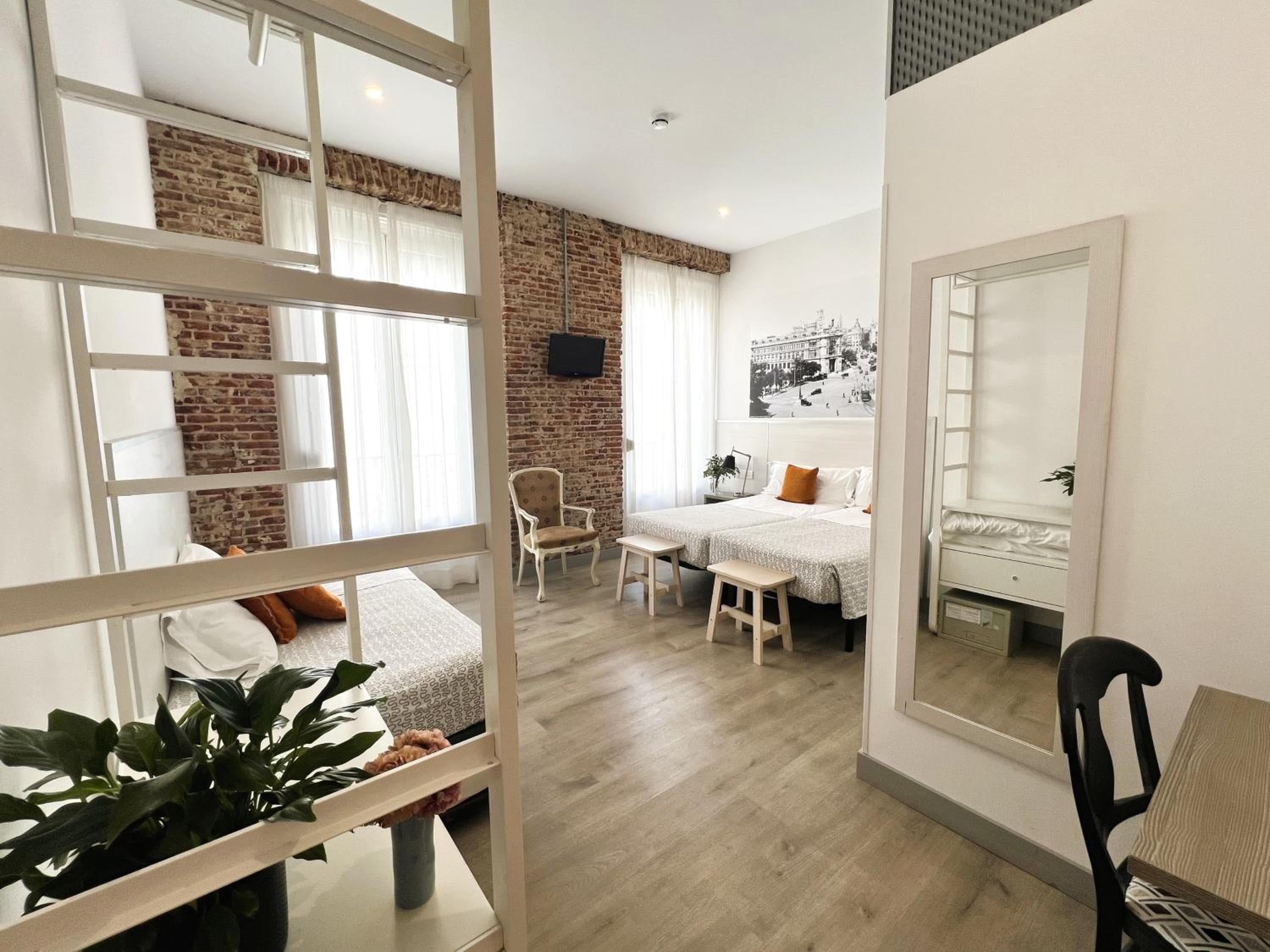 Hostal San Lorenzo — 13