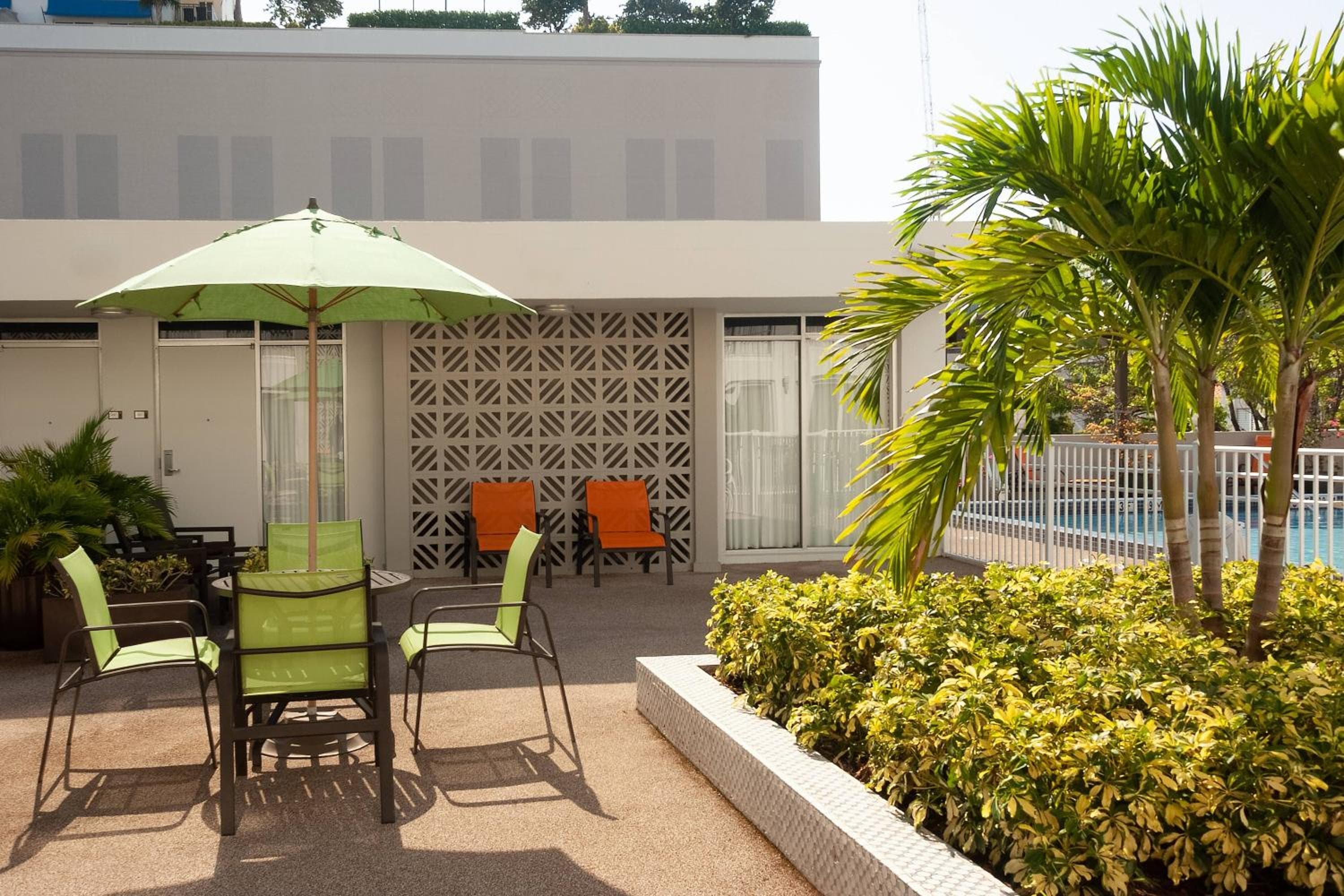 Courtyard Miami Coral Gables — 23