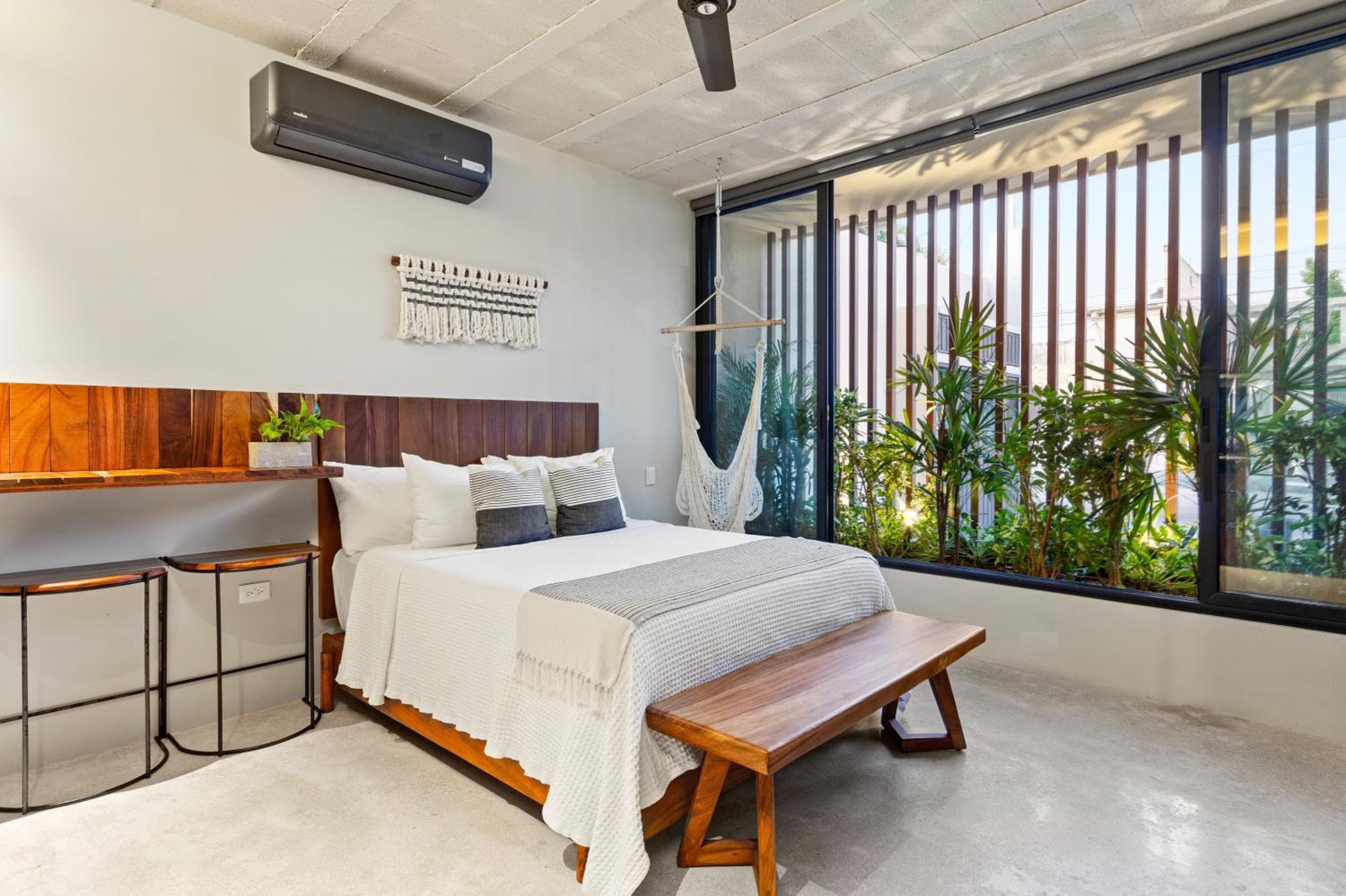 Ocean Boutique Condos — 14