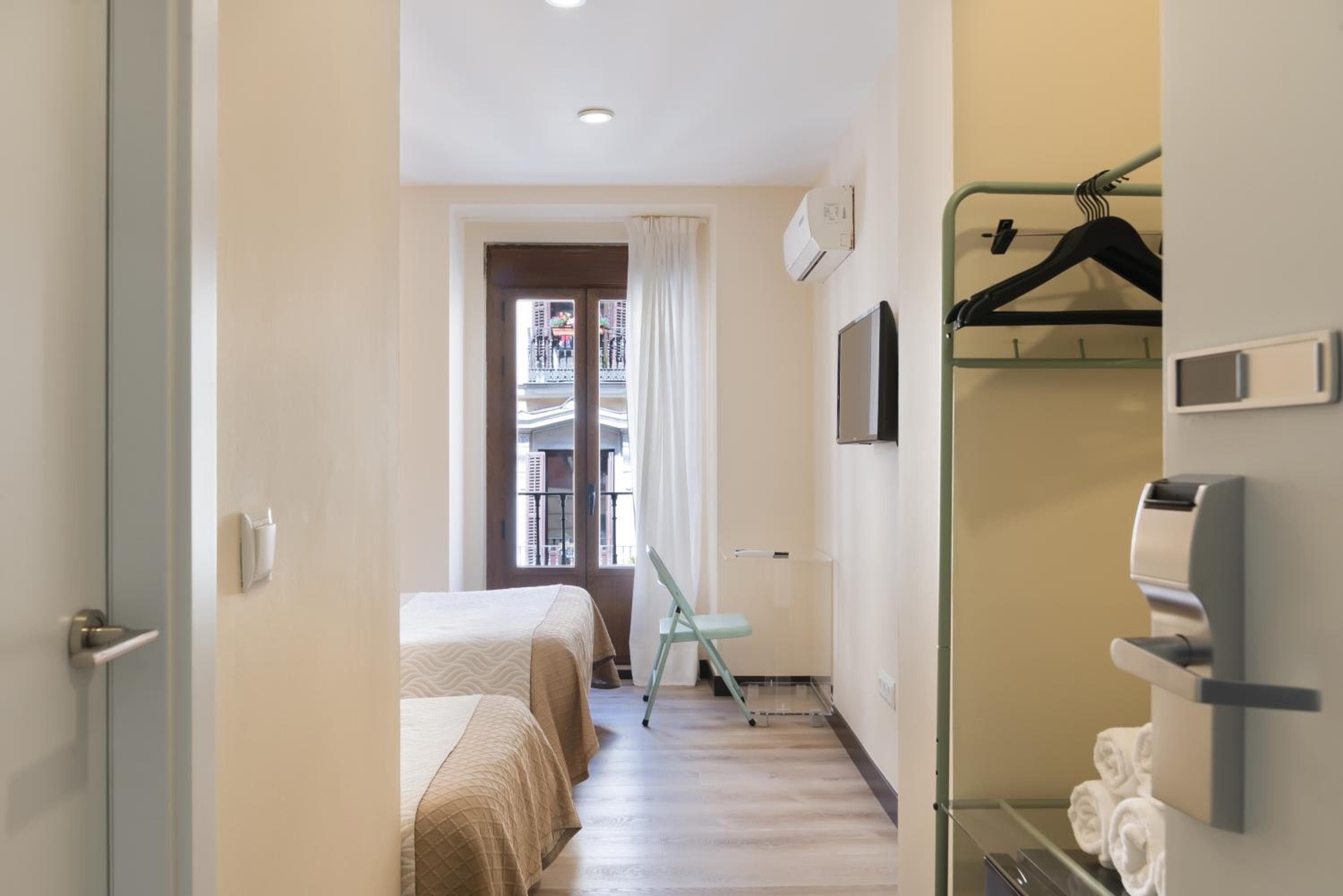 Hostal Art Madrid — 3