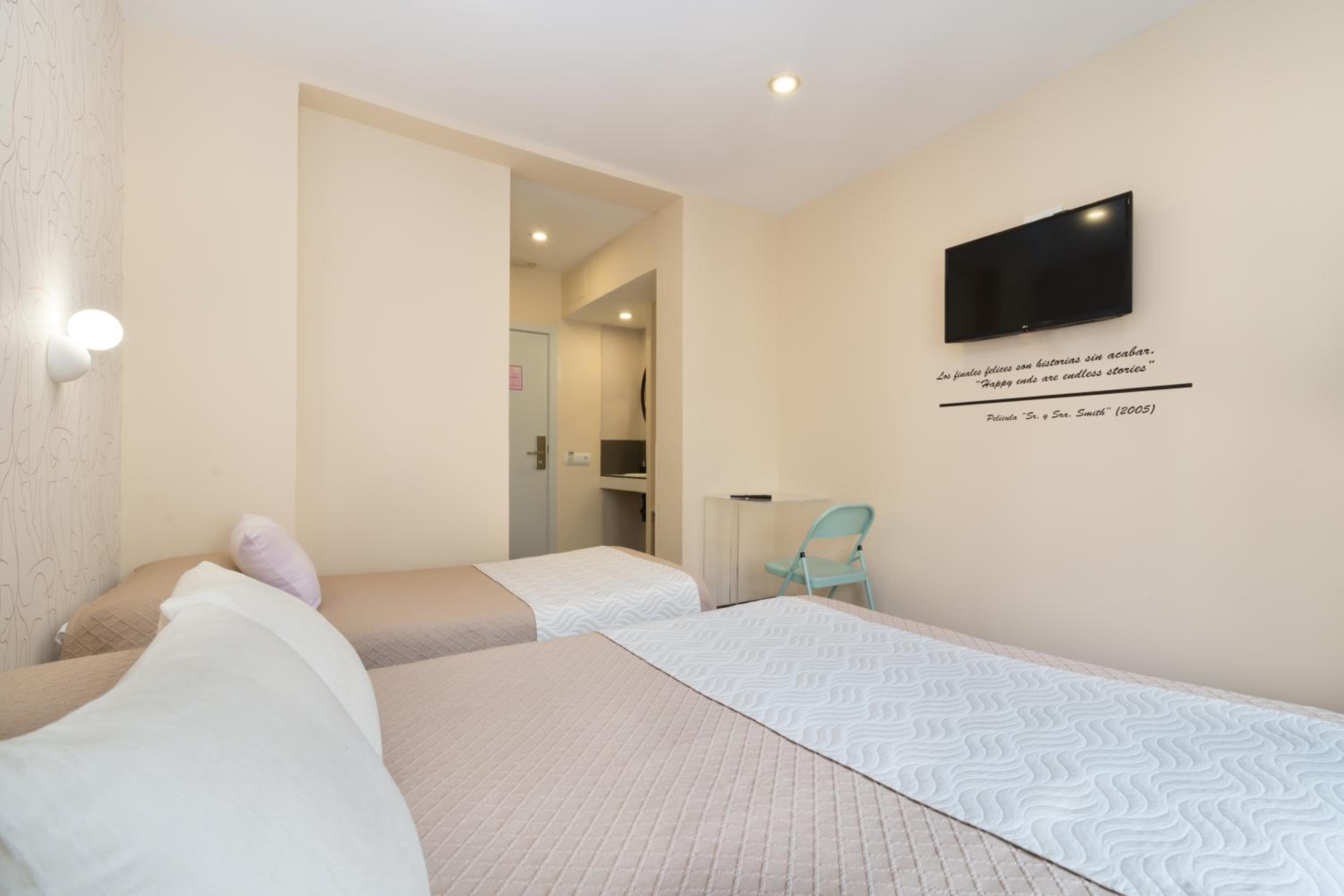 Hostal Art Madrid — 16
