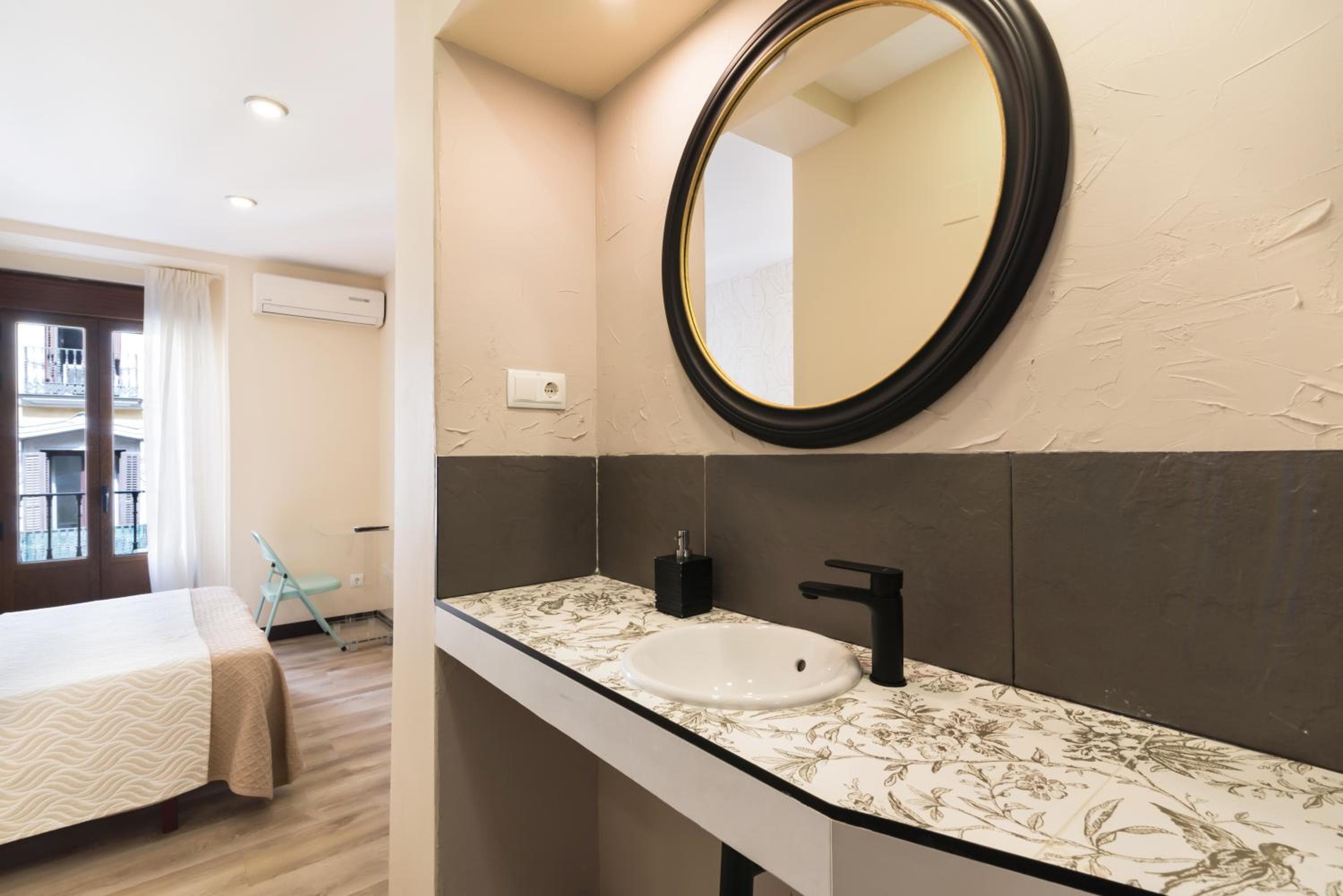 Hostal ArtMadrid — 24