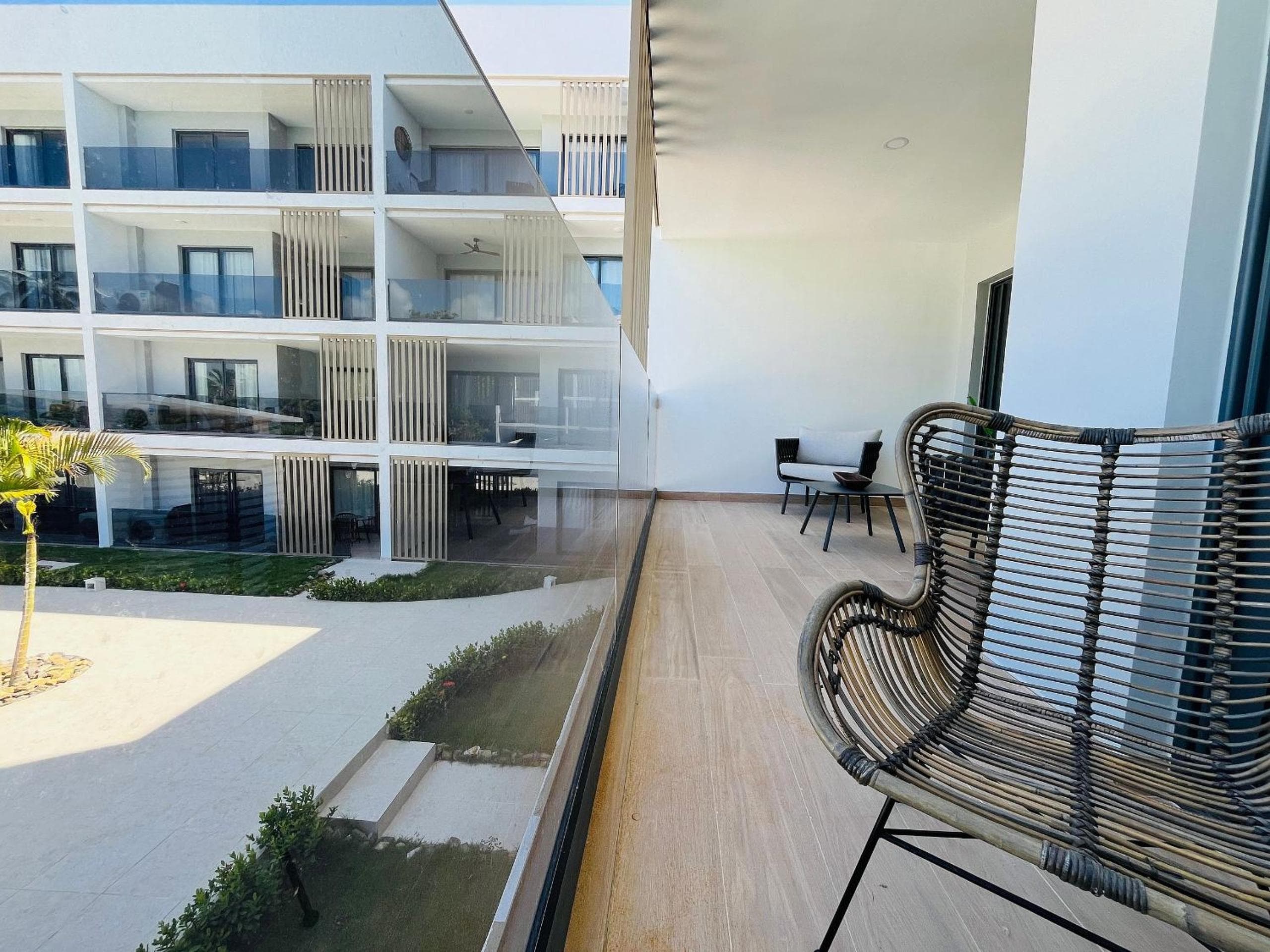 New pool views Sausalito Residencial close to Playa Bavaro — 8