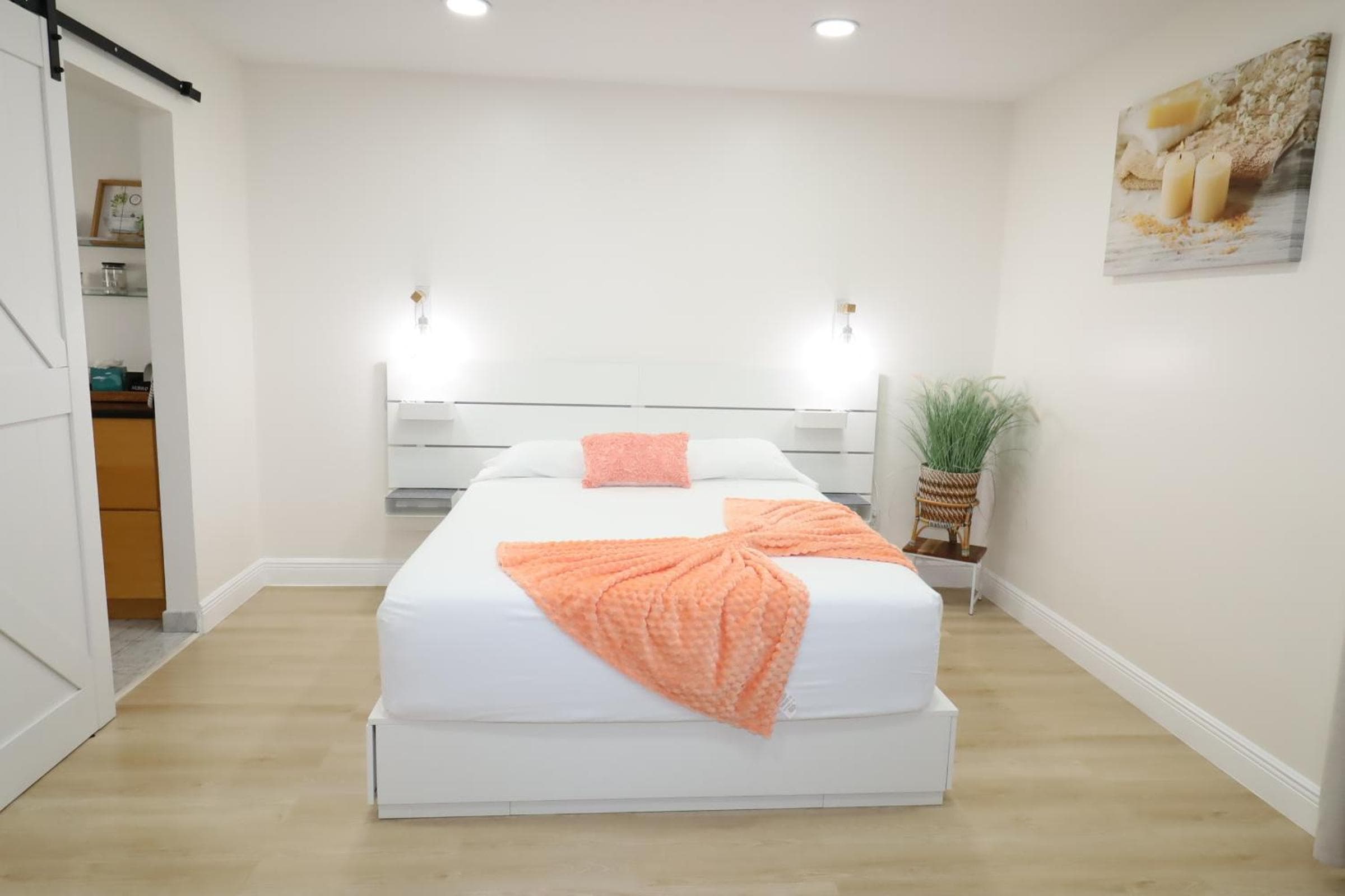 Boho Villa Tampa with Private Pool & BBQ — 16
