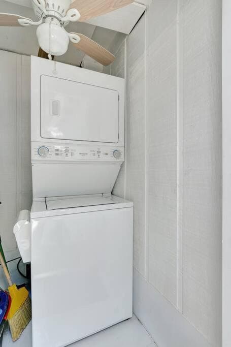 2 Schlafzimmer 1 Badezimmer Wohnung in der Nähe von Nachtleben und Strand. — 6