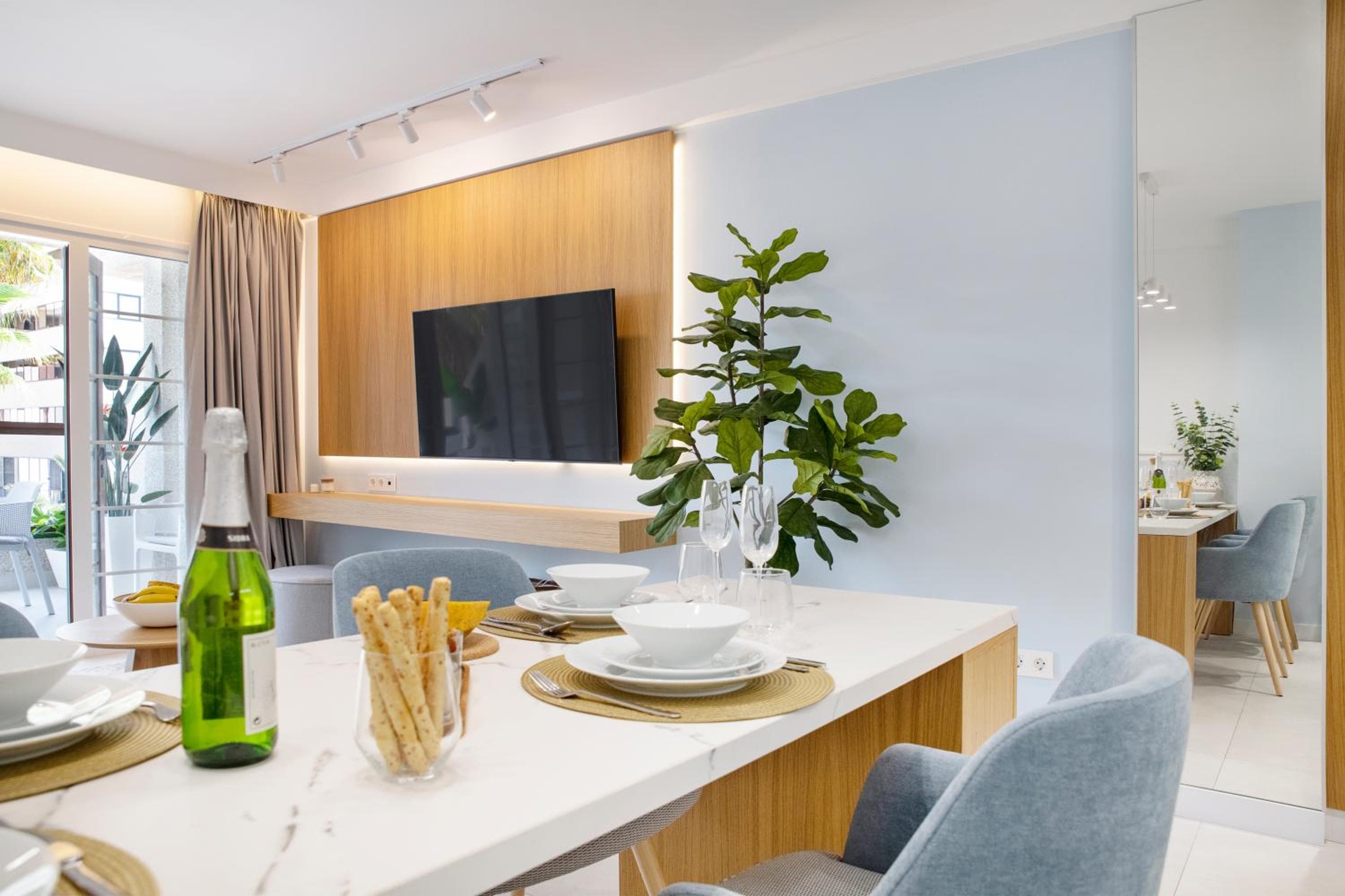 TMS Andorra Luxury ApartHotel, Las Americas, Pool&Beach — 5