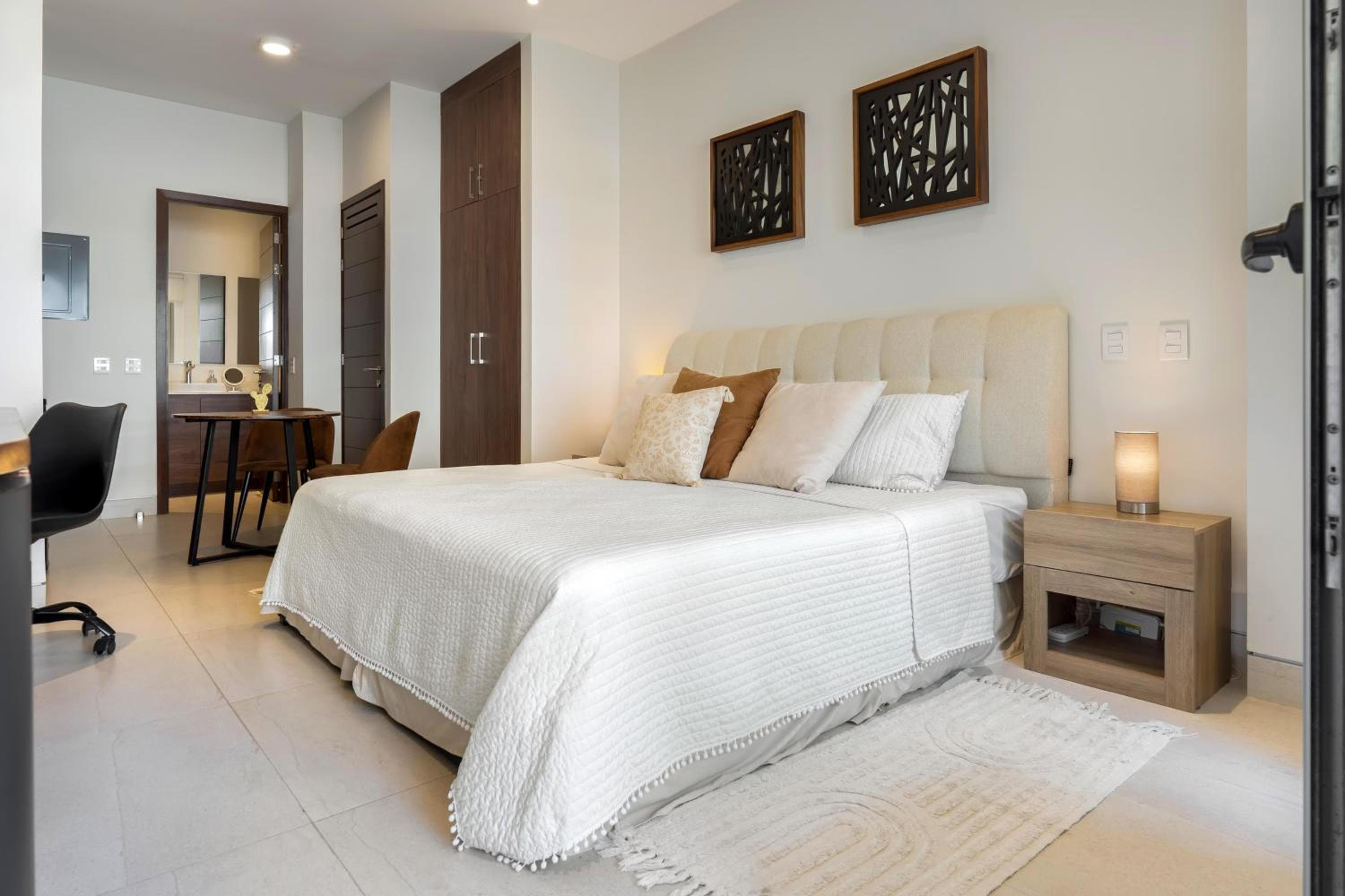 Precioso estudio con balcón, gran ubicación en Cabo San Lucas - Estacionamiento gratis — 28