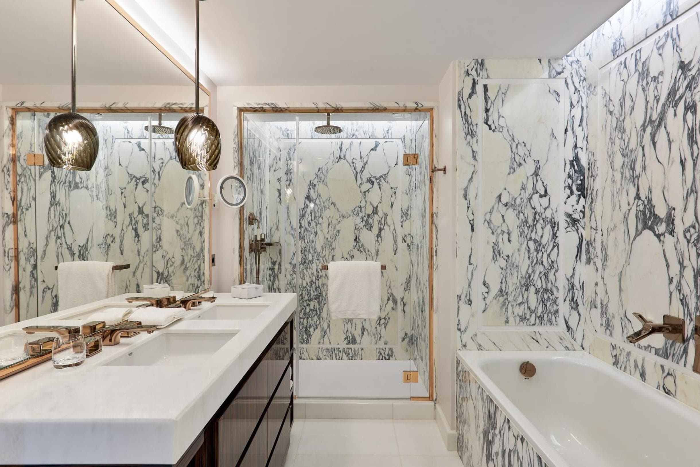 Carlton Cannes, un hotel regente — 4