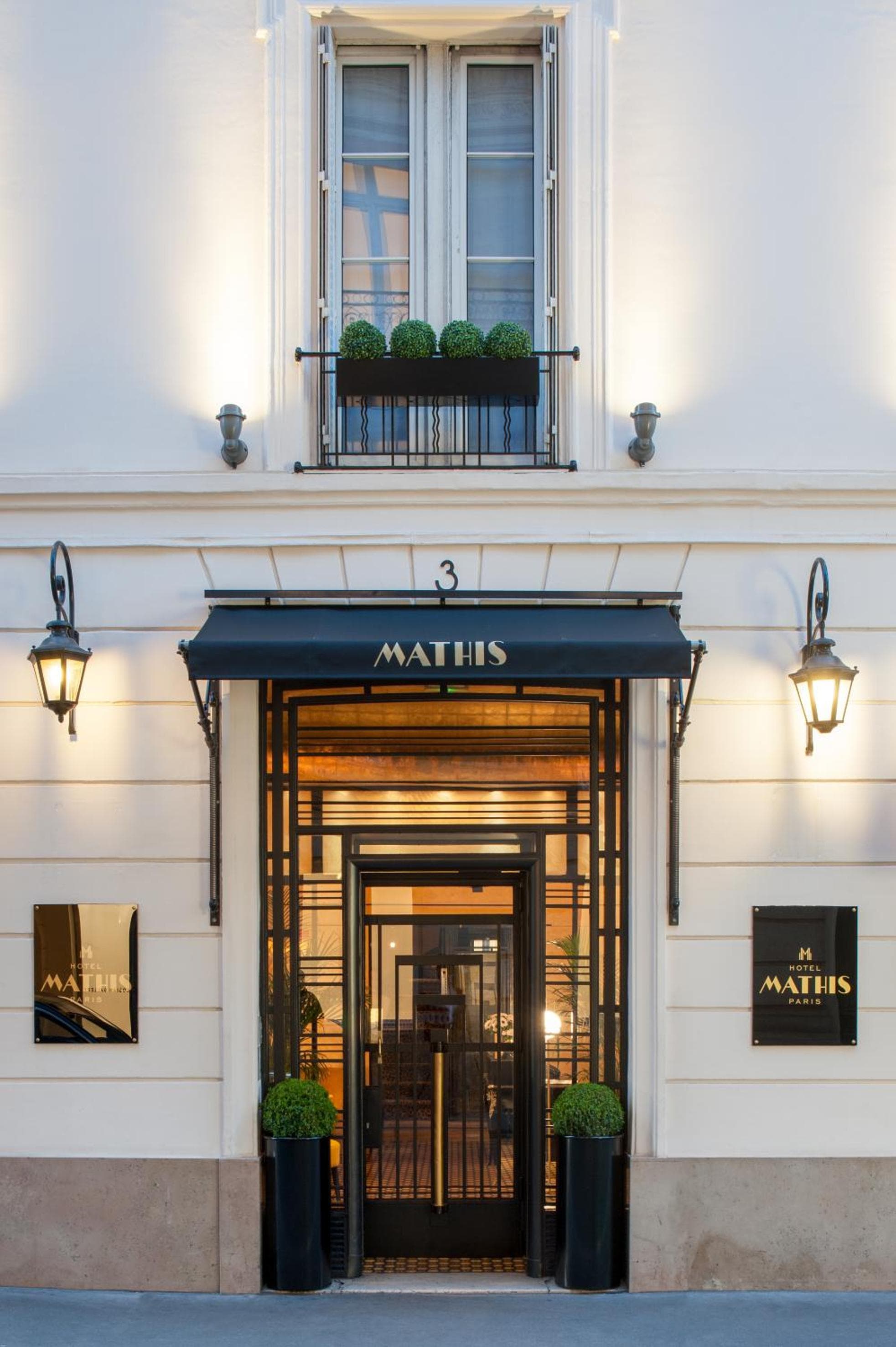 Hôtel Mathis Elysées — 1