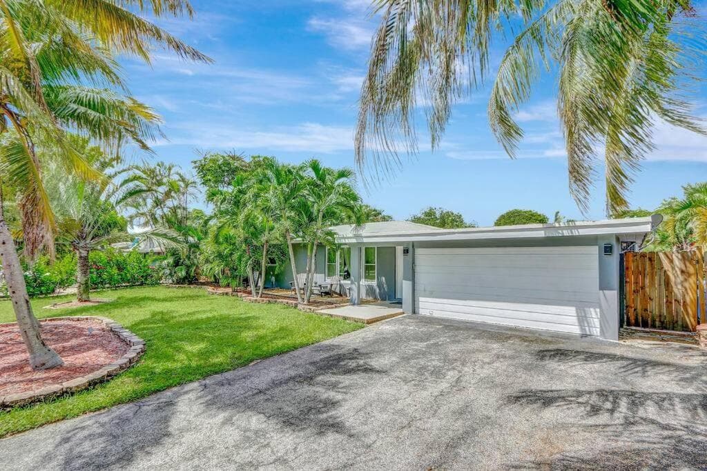 Fort Lauderdale Tropical Oasis Pool Retreat — 7