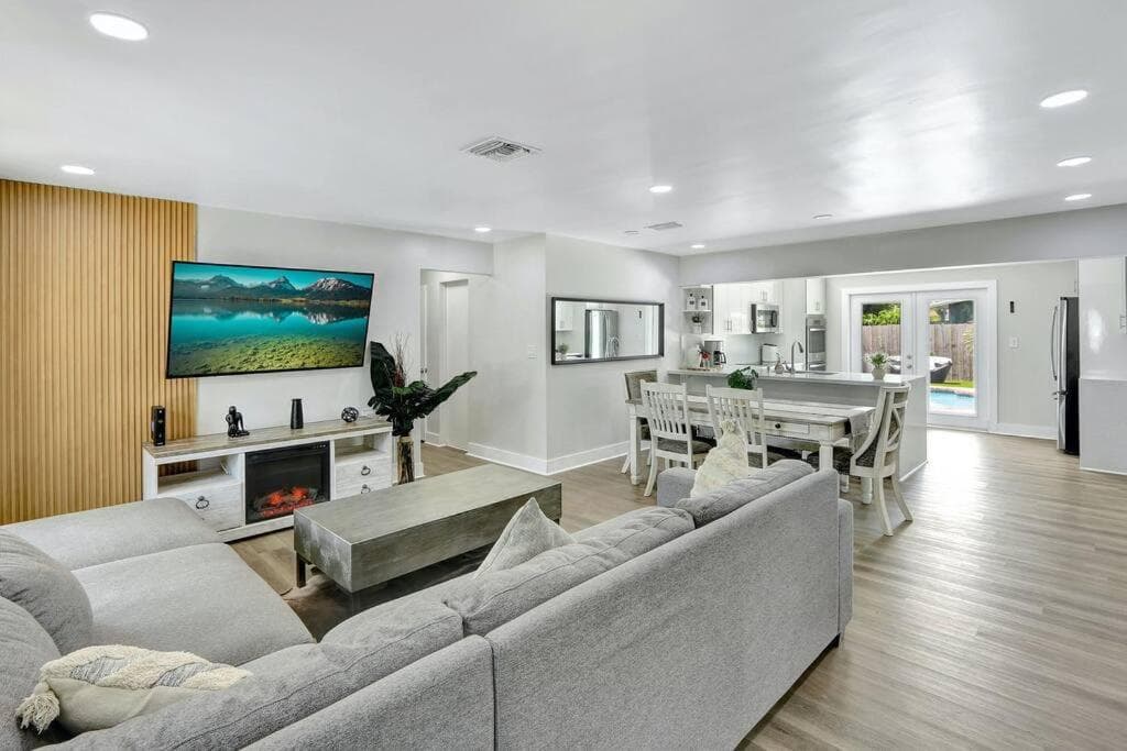 Fort Lauderdale Tropical Oasis Pool Retreat — 17