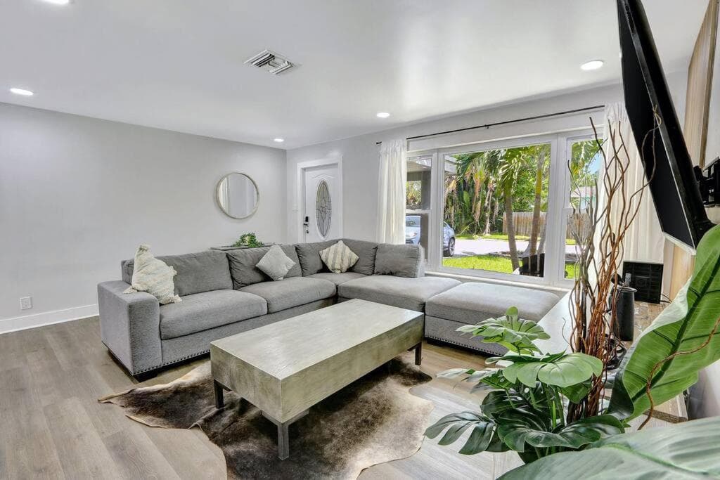 Fort Lauderdale Tropical Oasis Pool Retreat — 21