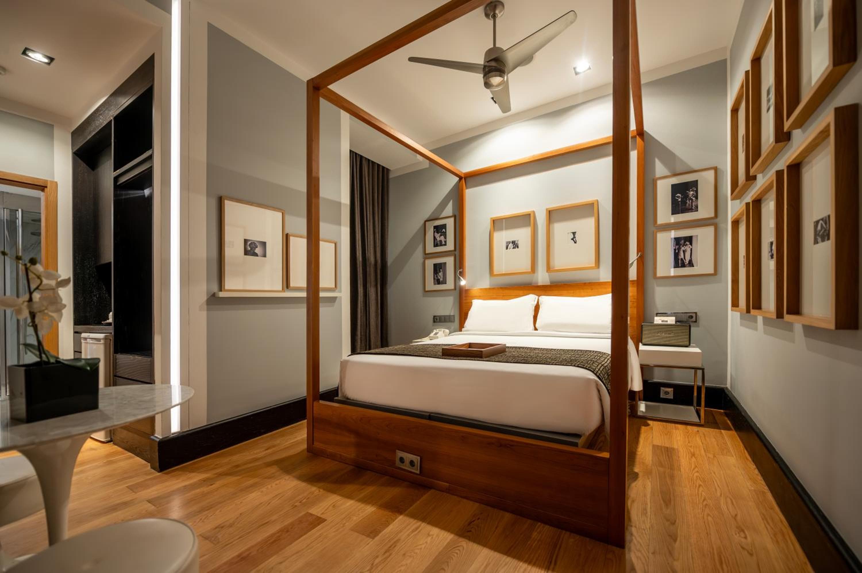Hotel Browns en el centro — 19