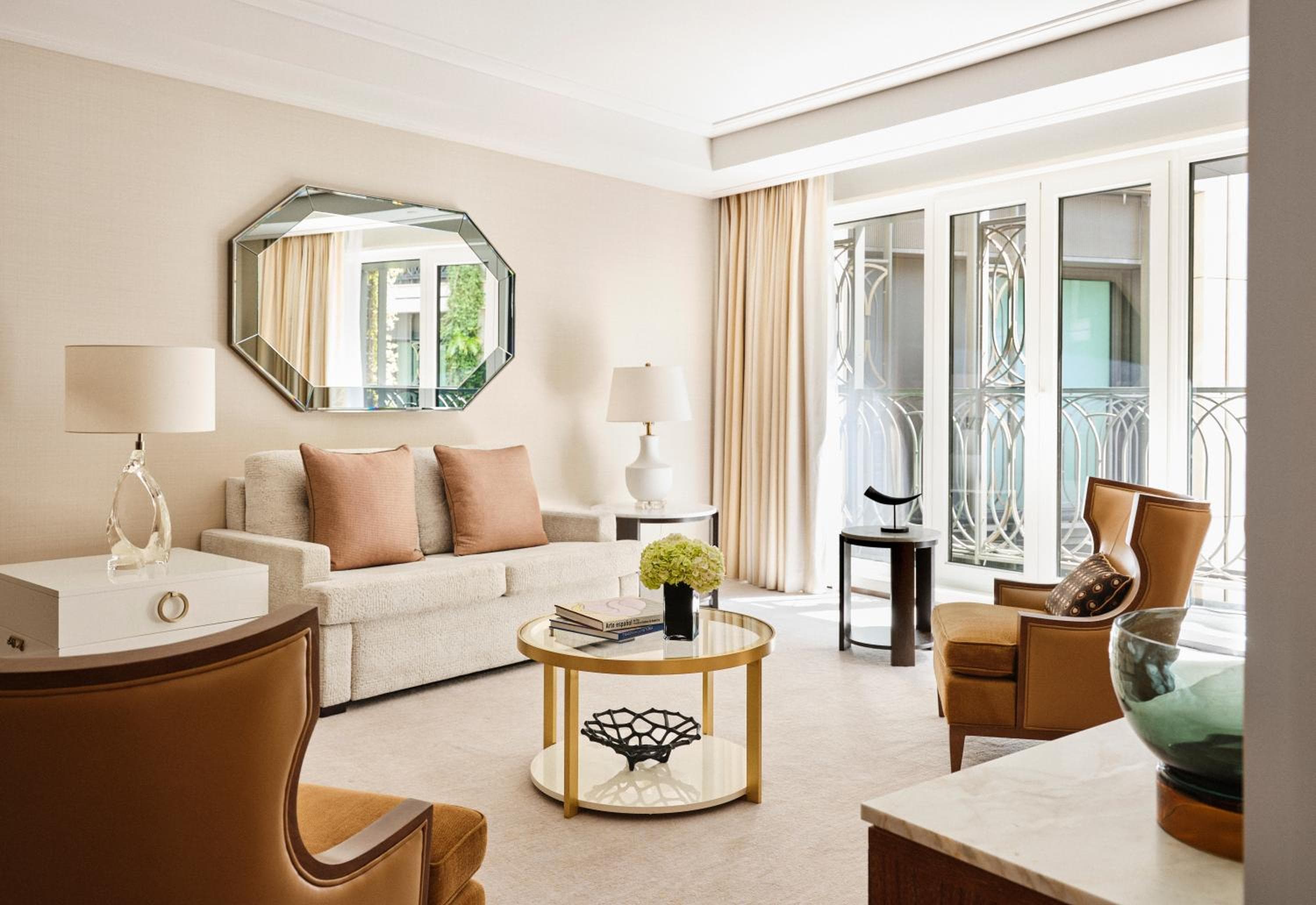Four Seasons Hotel Madrid — 25