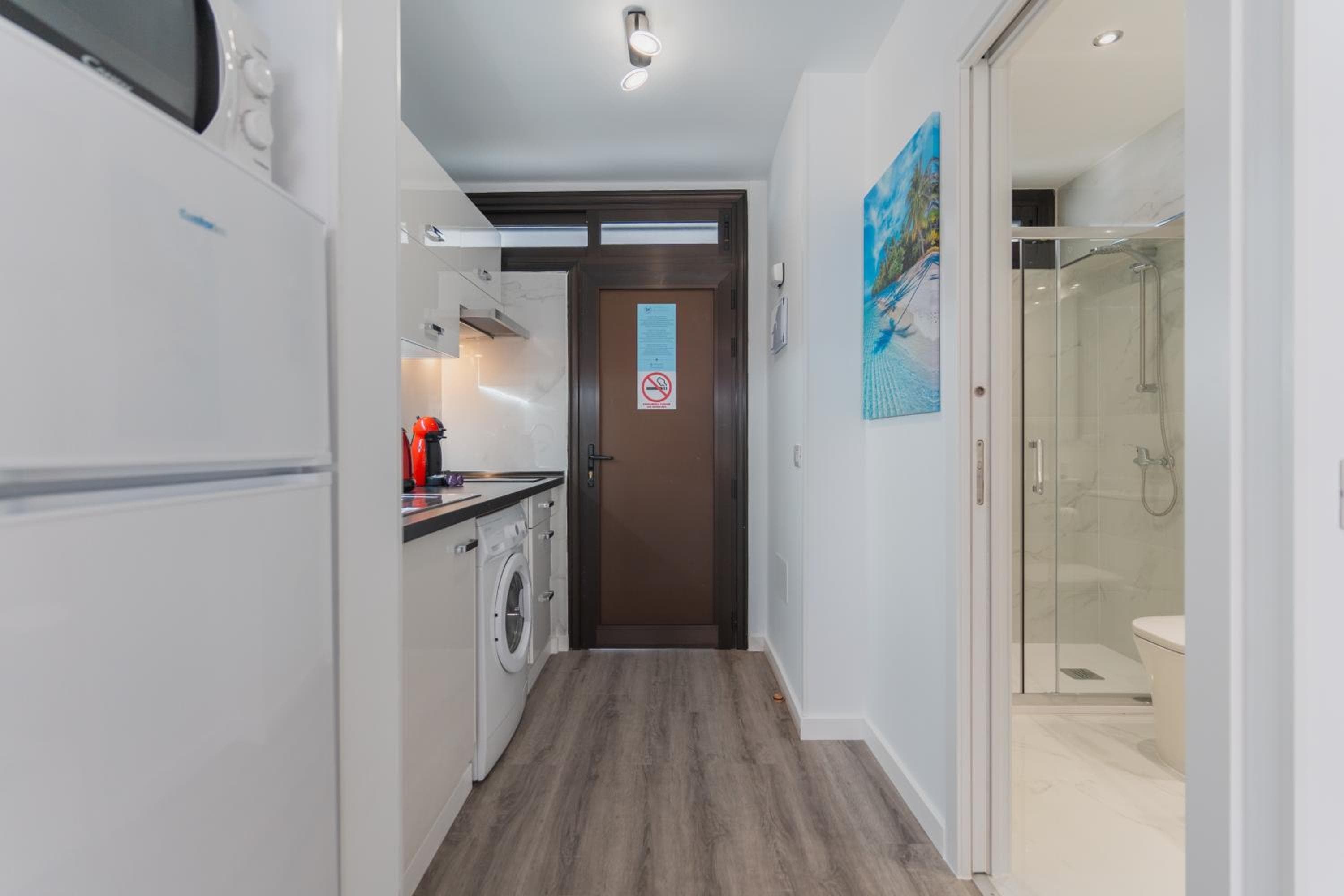 Luxury Studio Quasar Sea View in Olimpia — 3