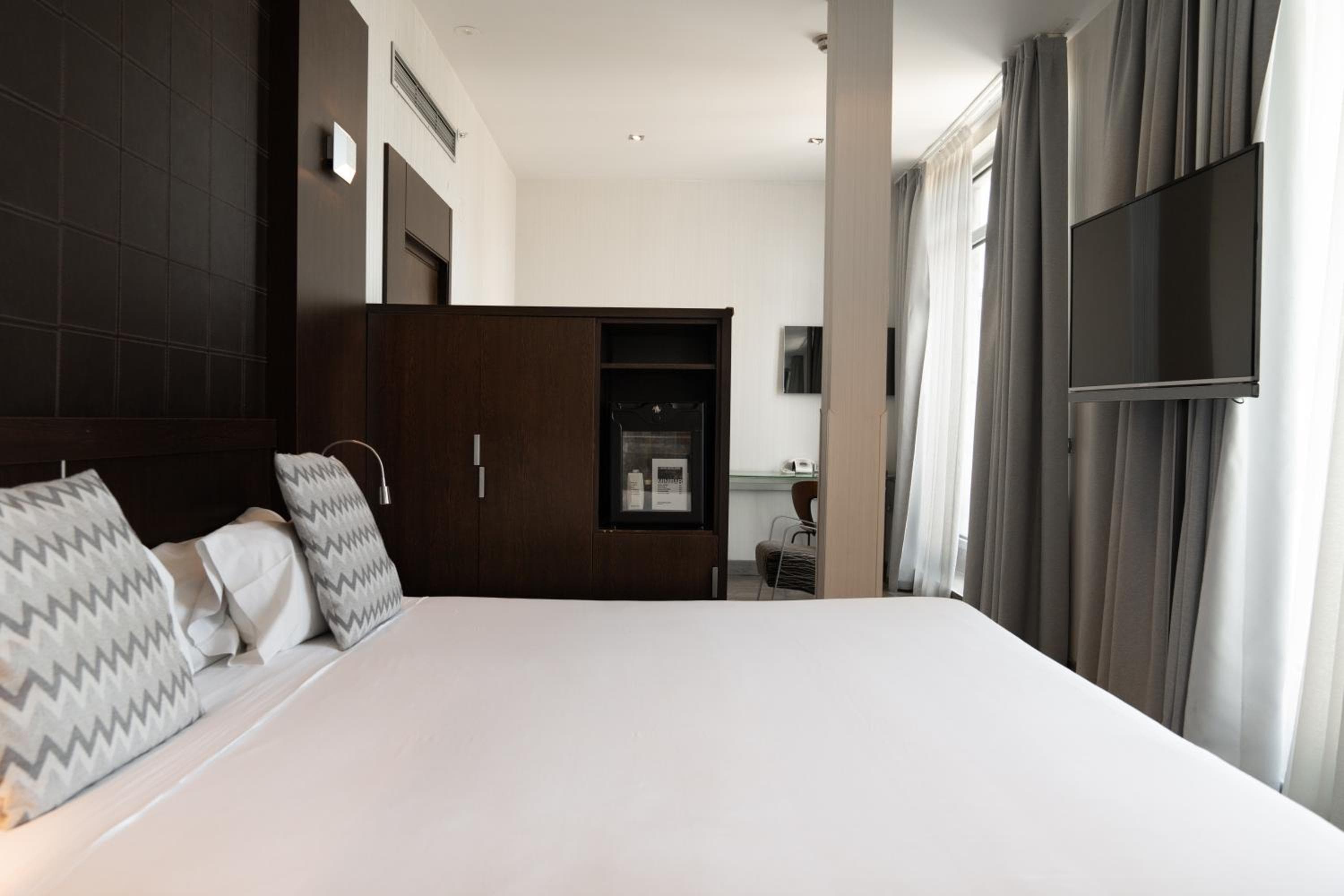 Petit Palace President Castellana — 2