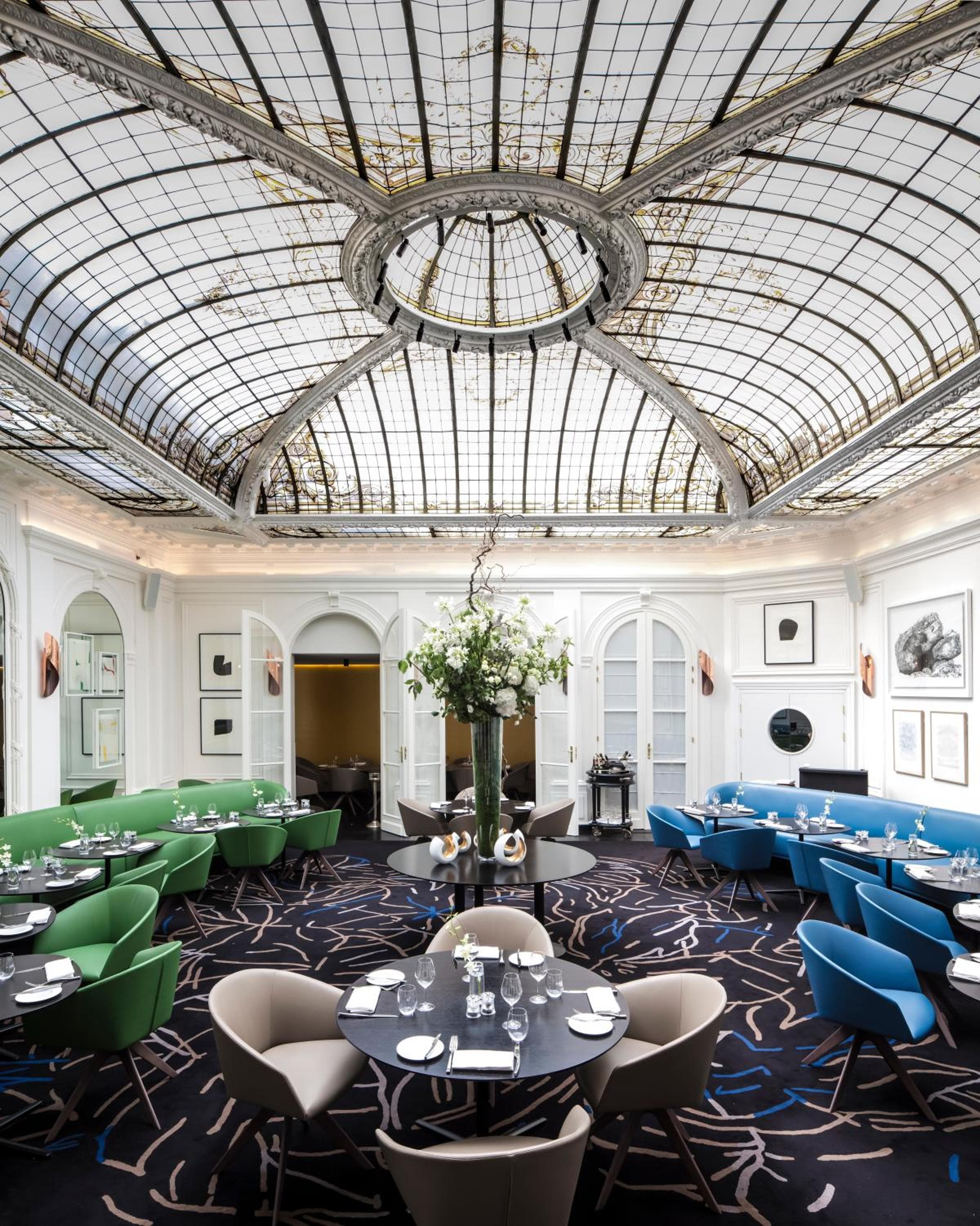 Hotel Vernet Champs Elysées Parigi — 25
