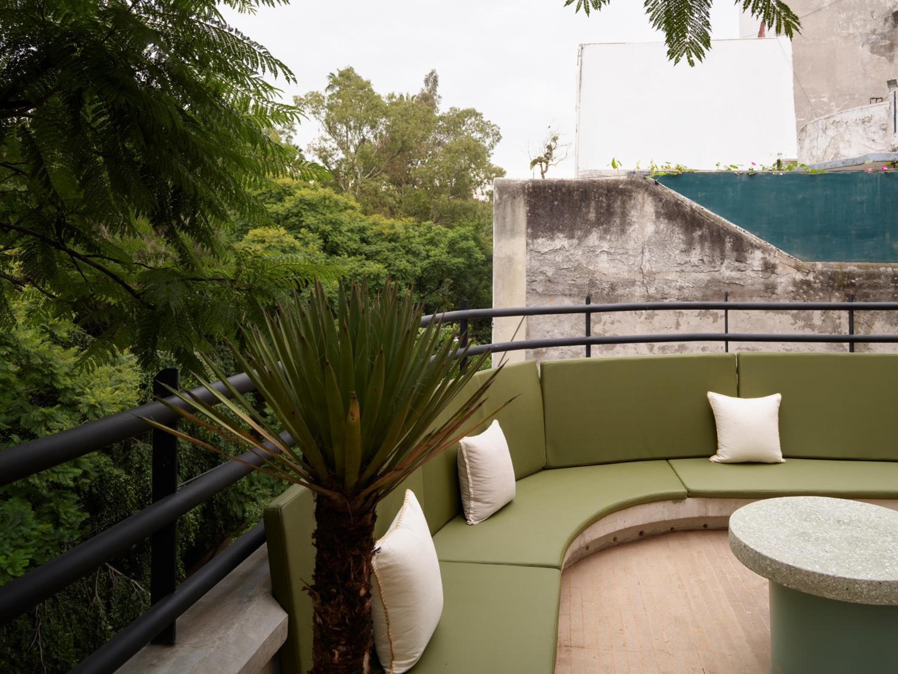 Rodona Hotel — 1