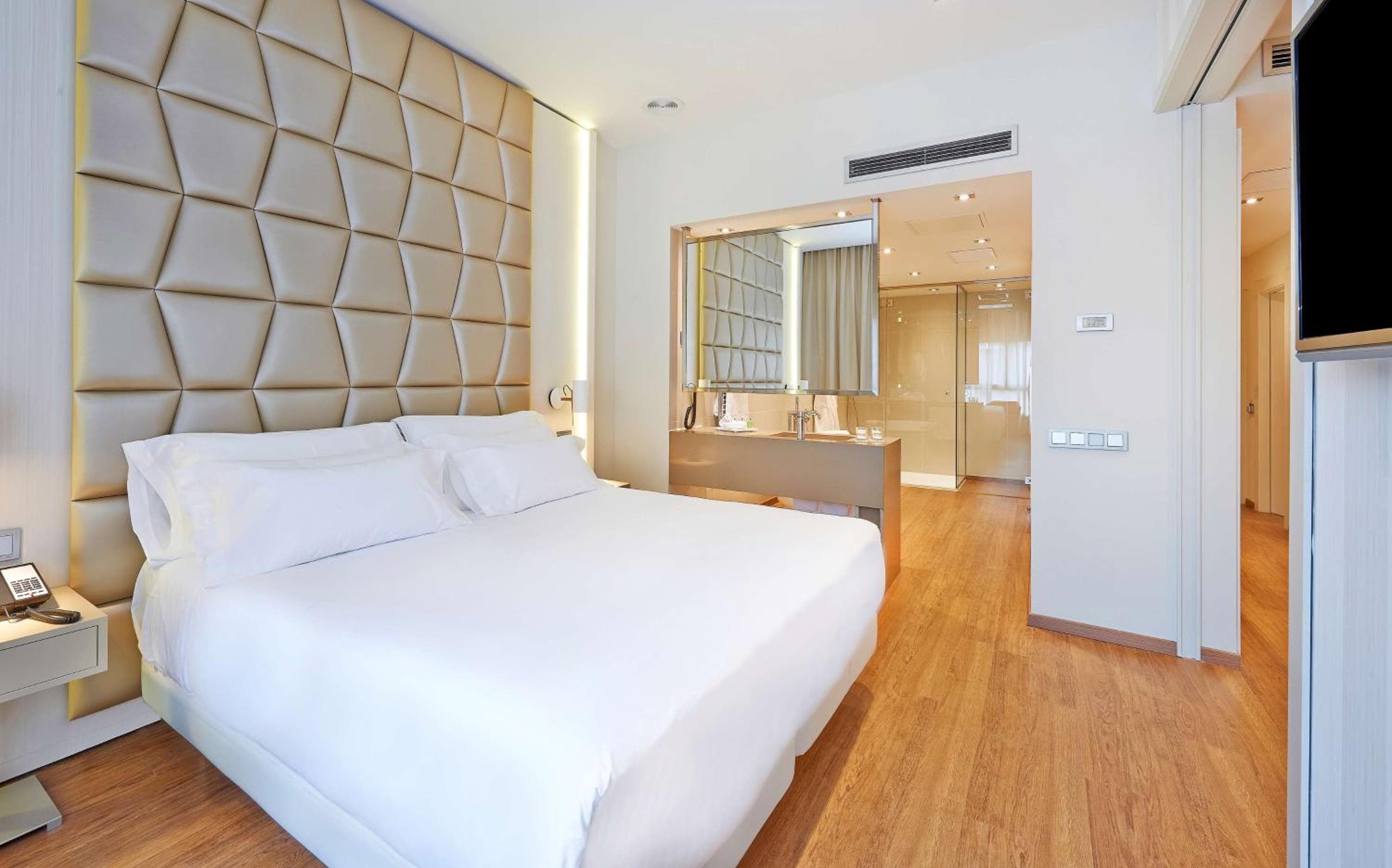 Podio NH Collection Barcelona — 20