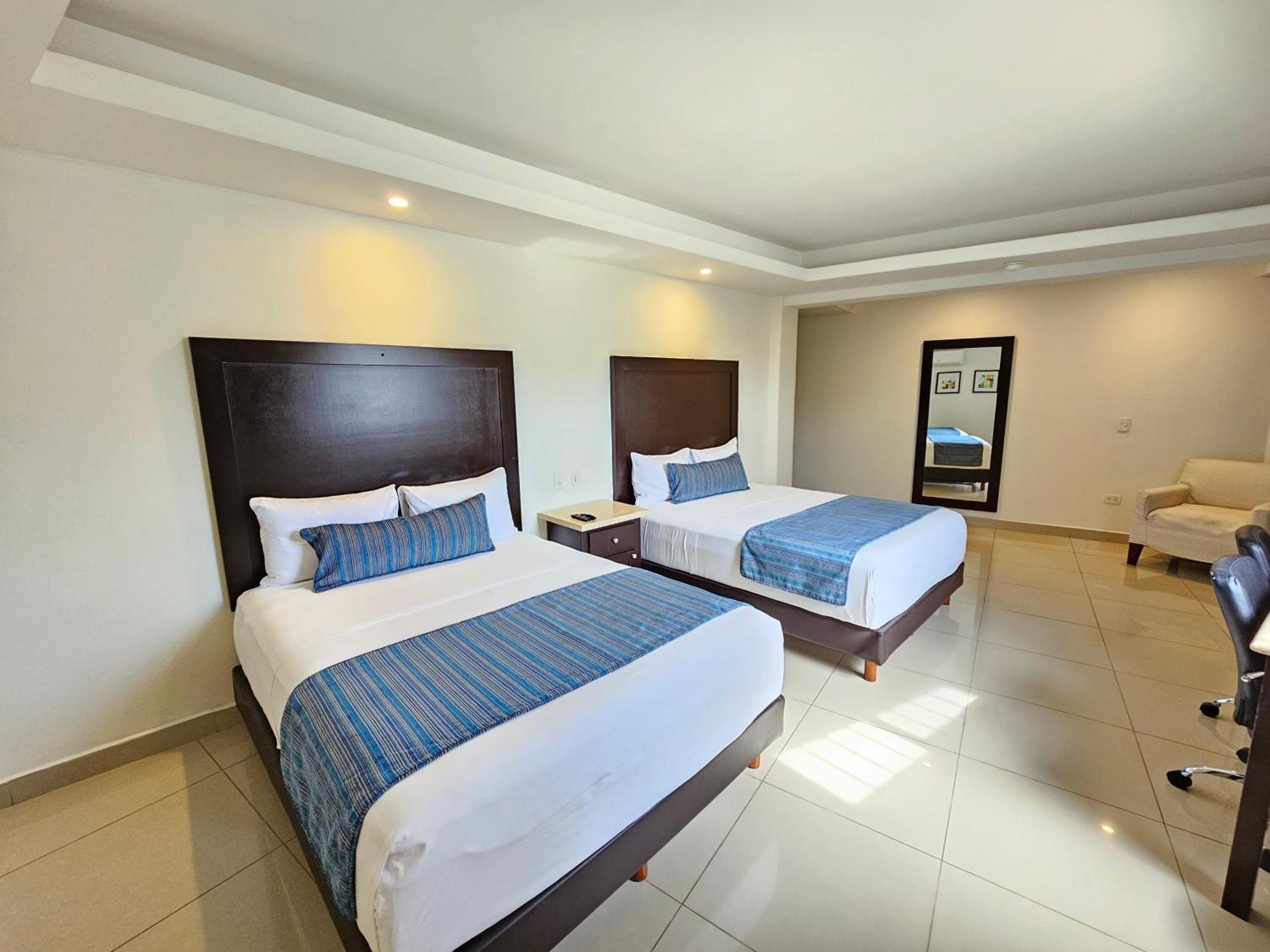 Hotel Maria Elena — 7